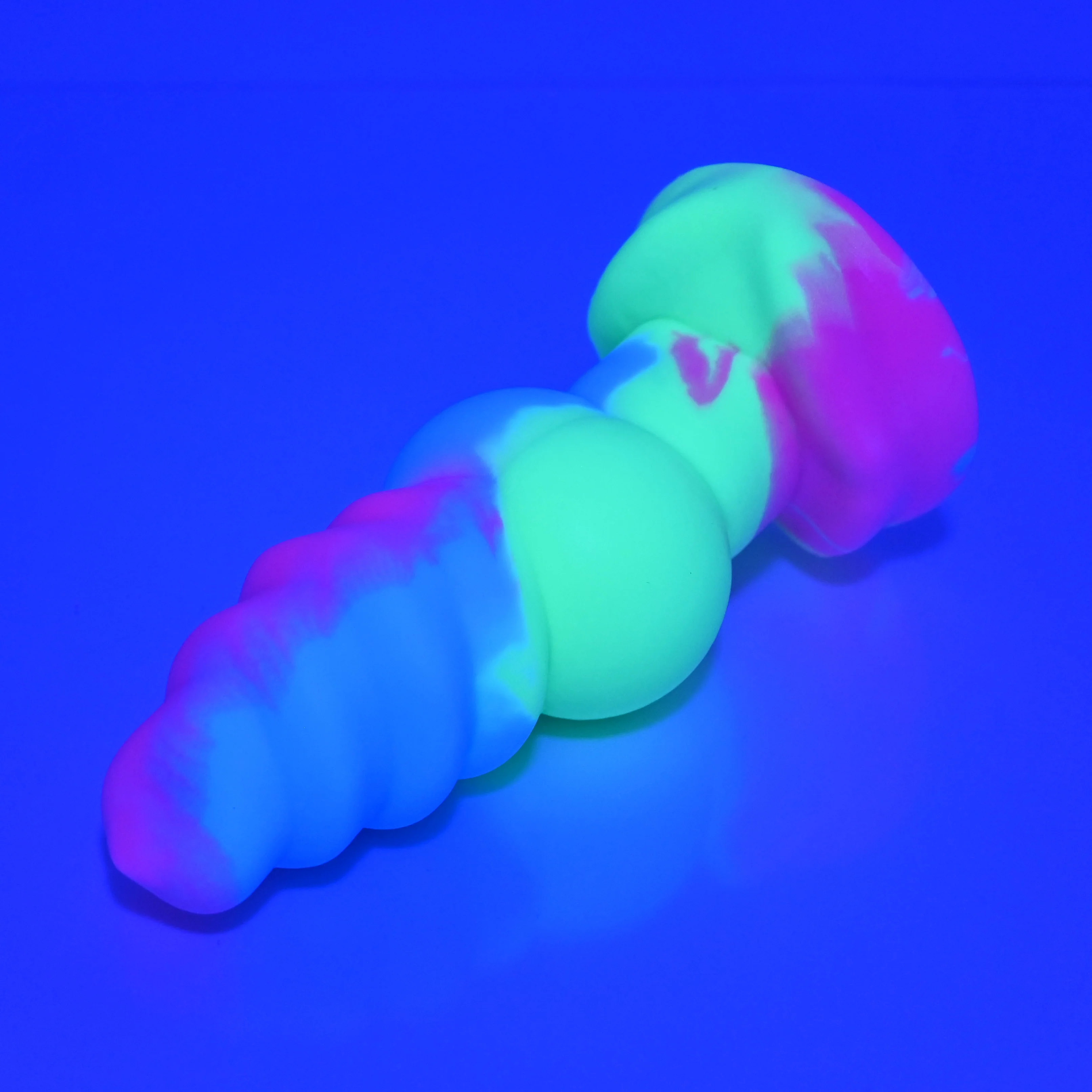 P2MBF73 Pluto Small Medium UV GITD - Image 4