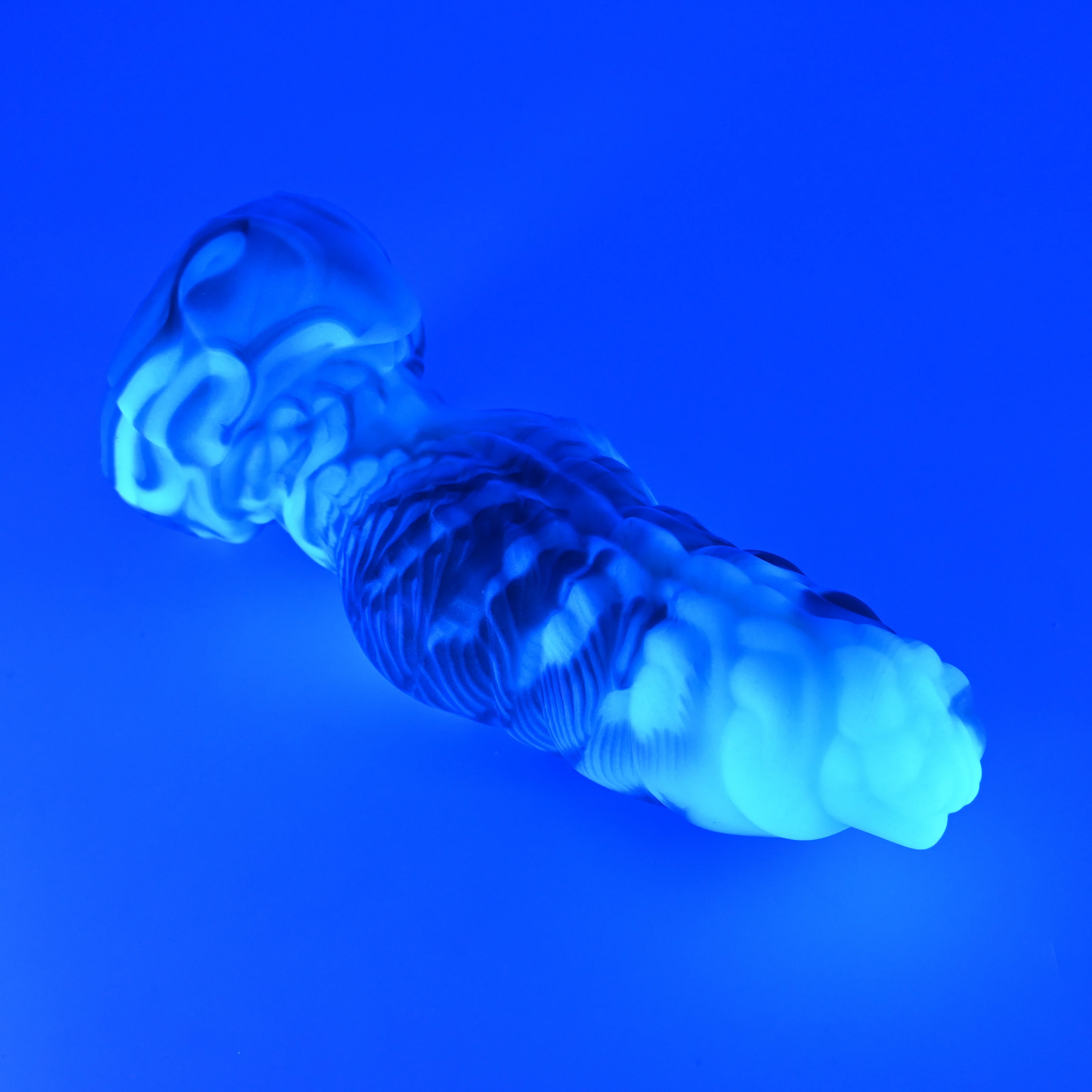 P4MHV41u Pluto Large 0050 UV GITD GHU - Image 3