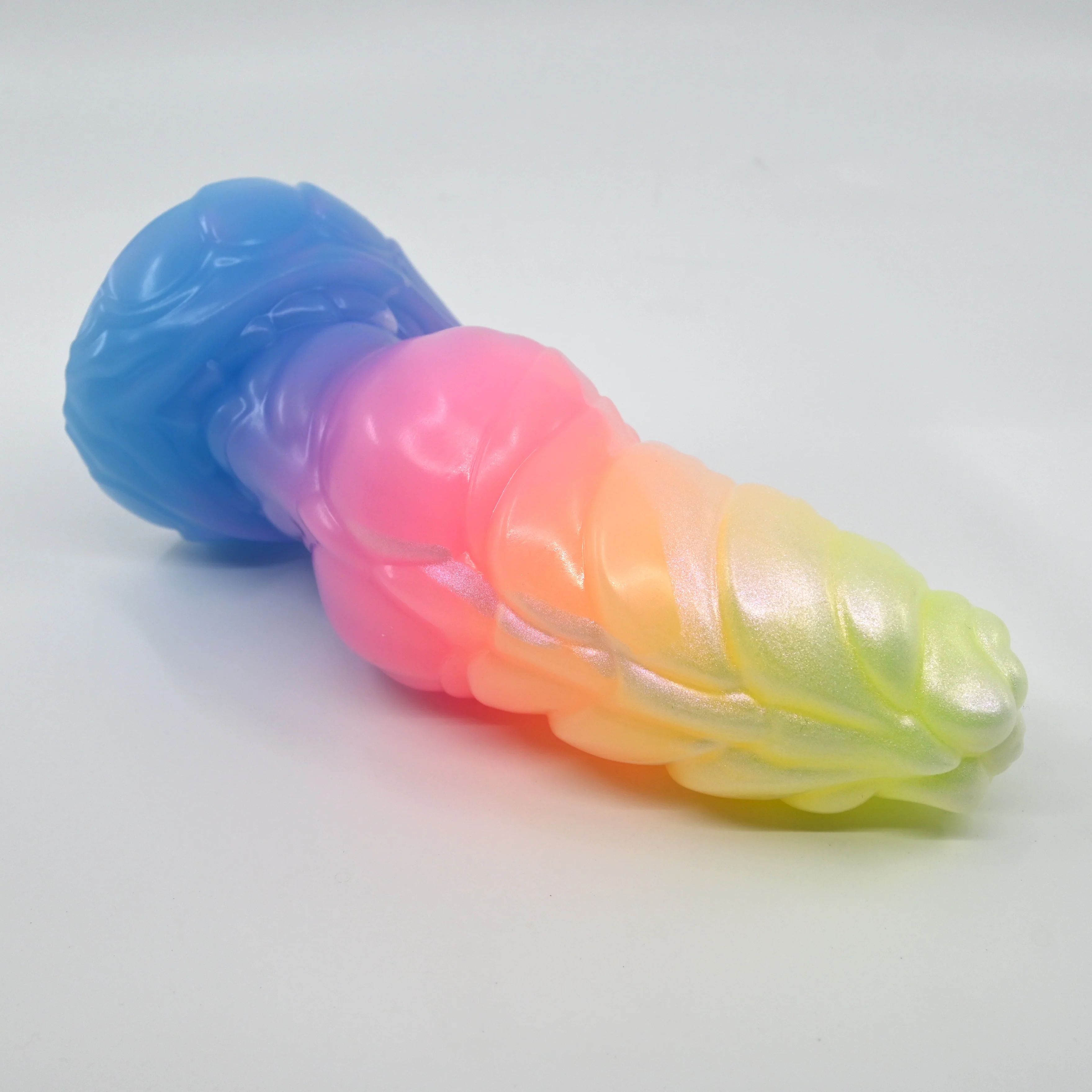 P3SGQ03 Pluto Medium 0030 UV GITD