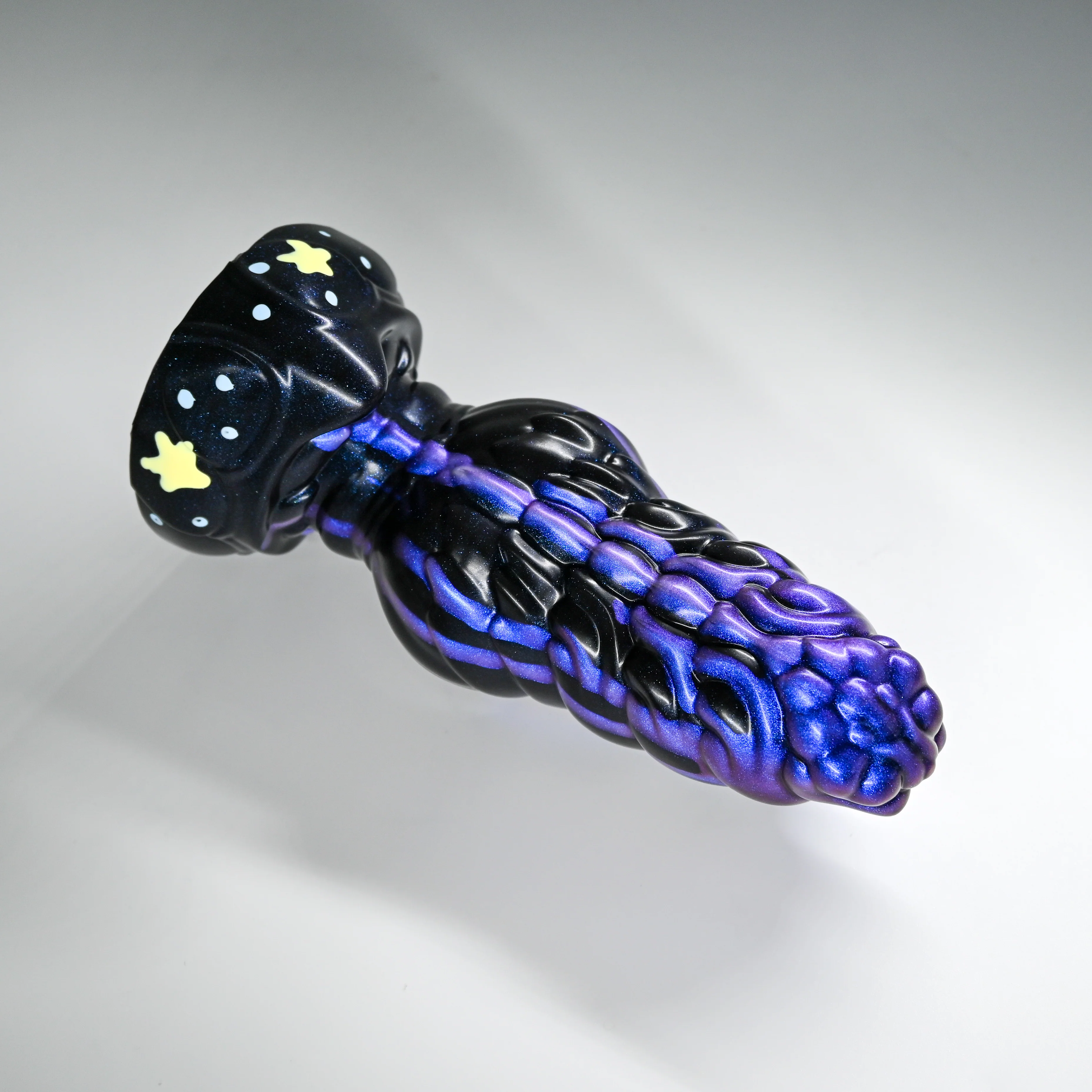 P3SJZ88 Pluto Medium 0030 UV GITD CS