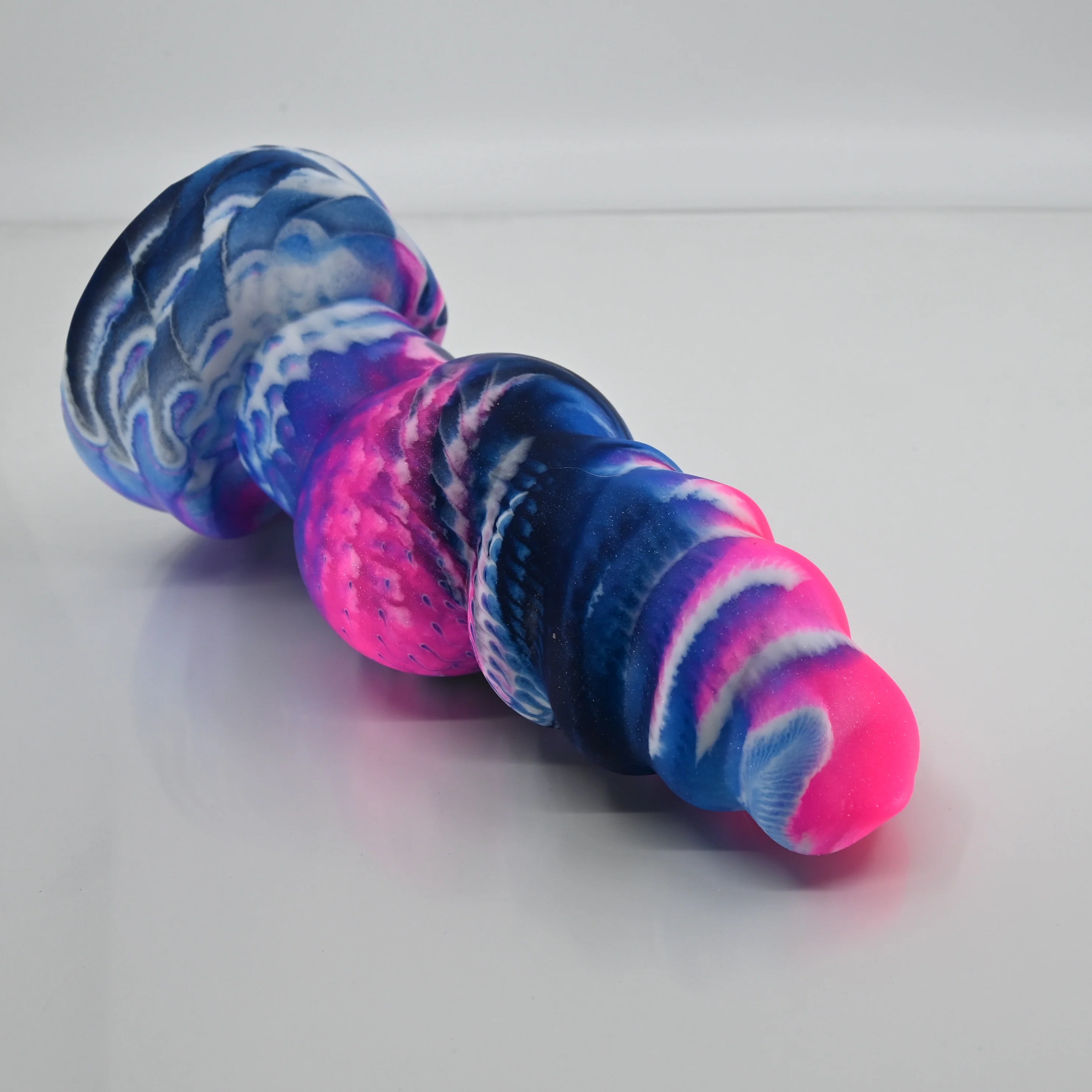 P3SCA61 Pluto Medium 0030 UV GITD