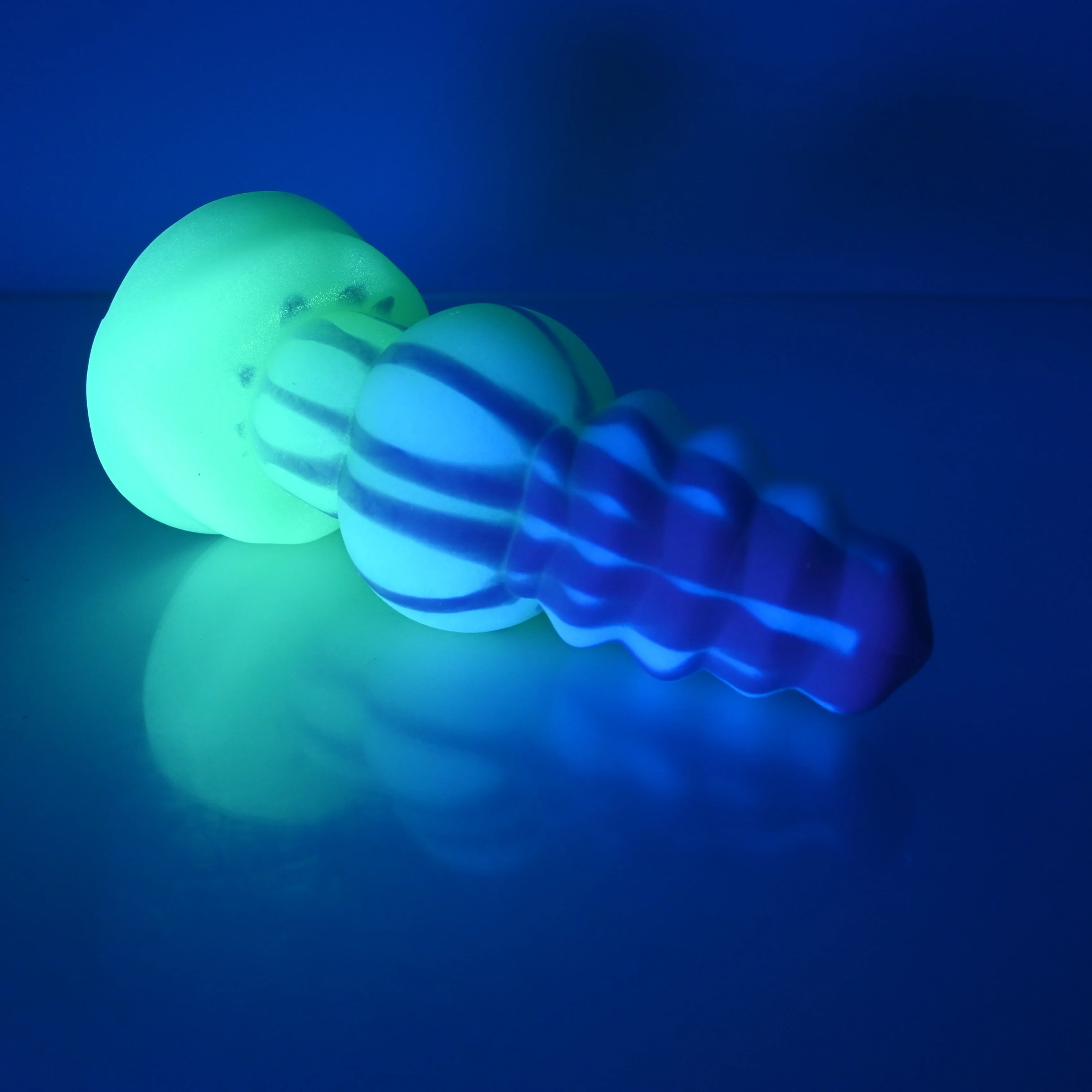 P3SCQ12 Pluto Medium 0030 UV GITD - Image 3