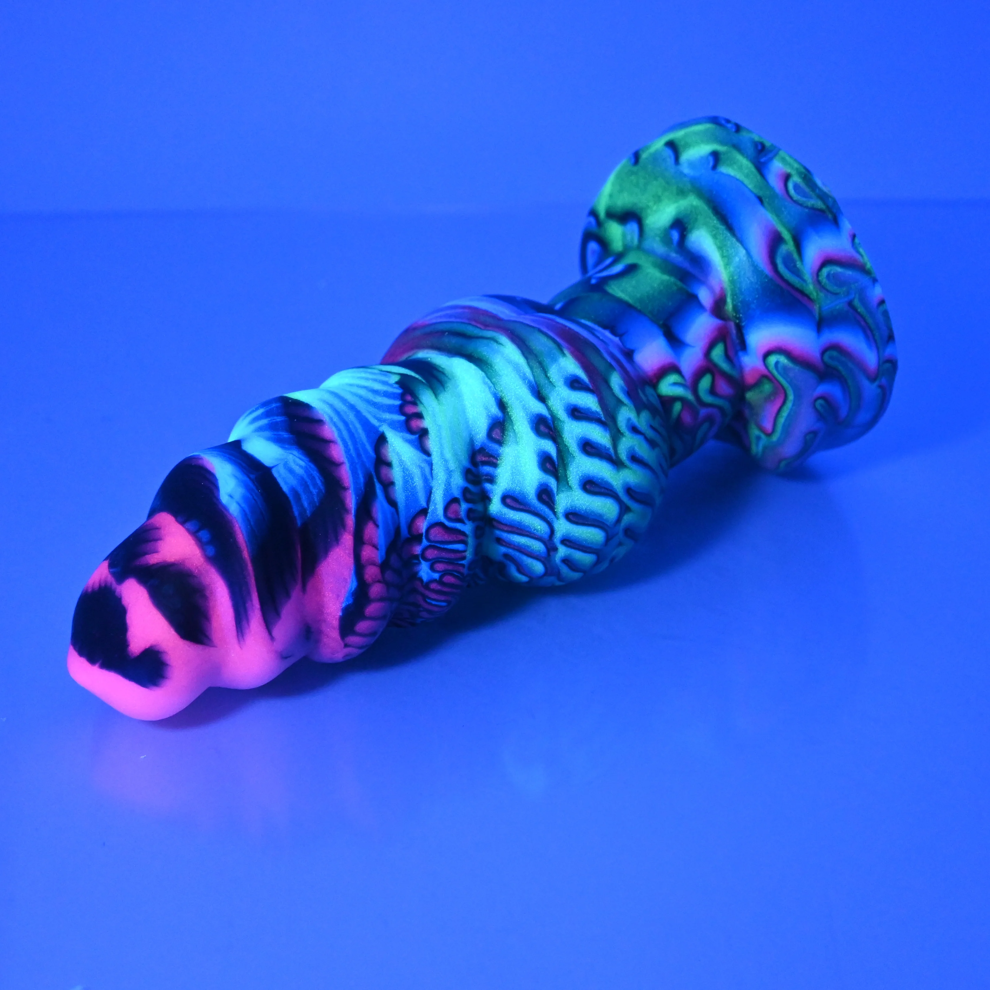 P3MCV46 Pluto Medium 0050 UV GITD - Image 3