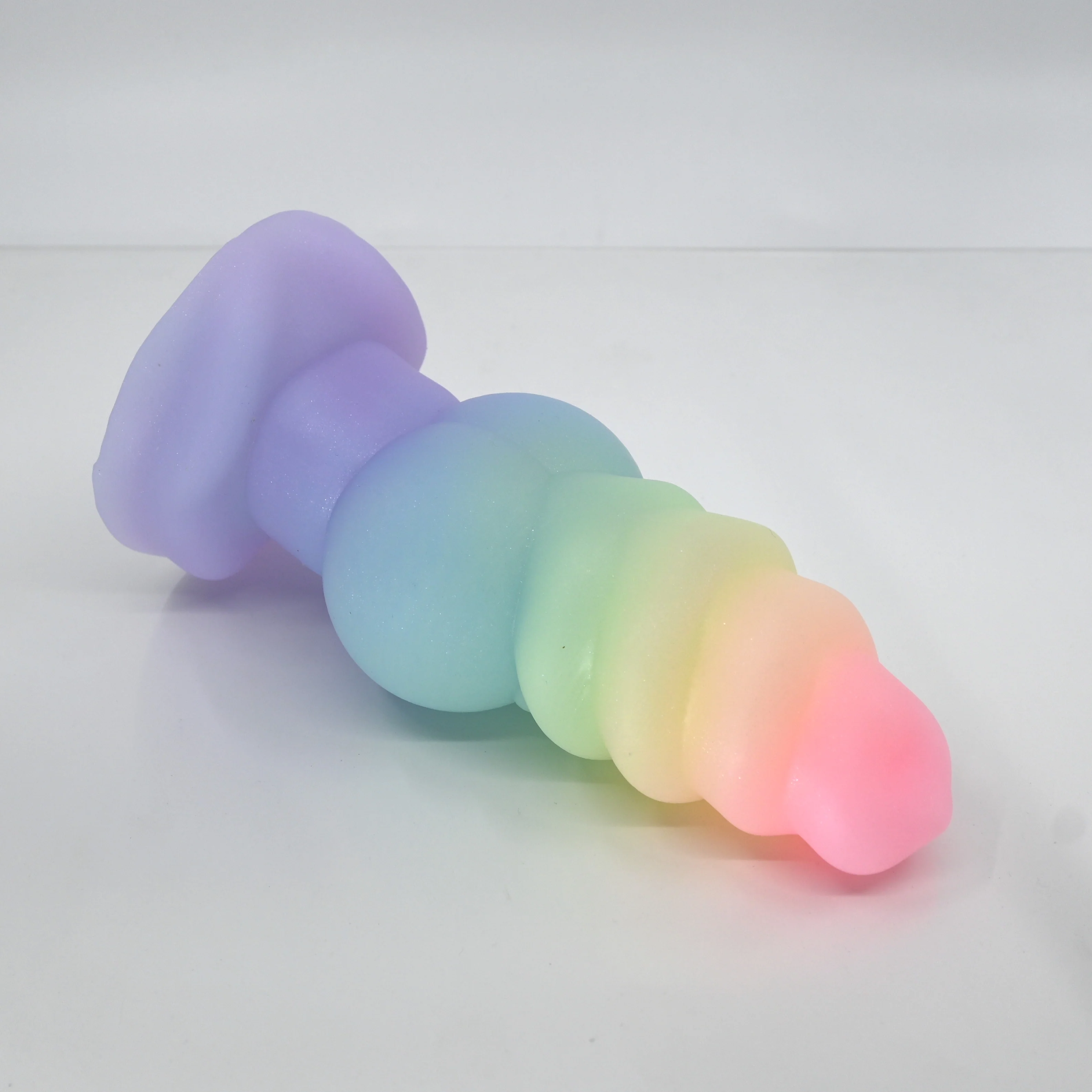 P3XDQ00 Pluto Medium 0020 UV GITD