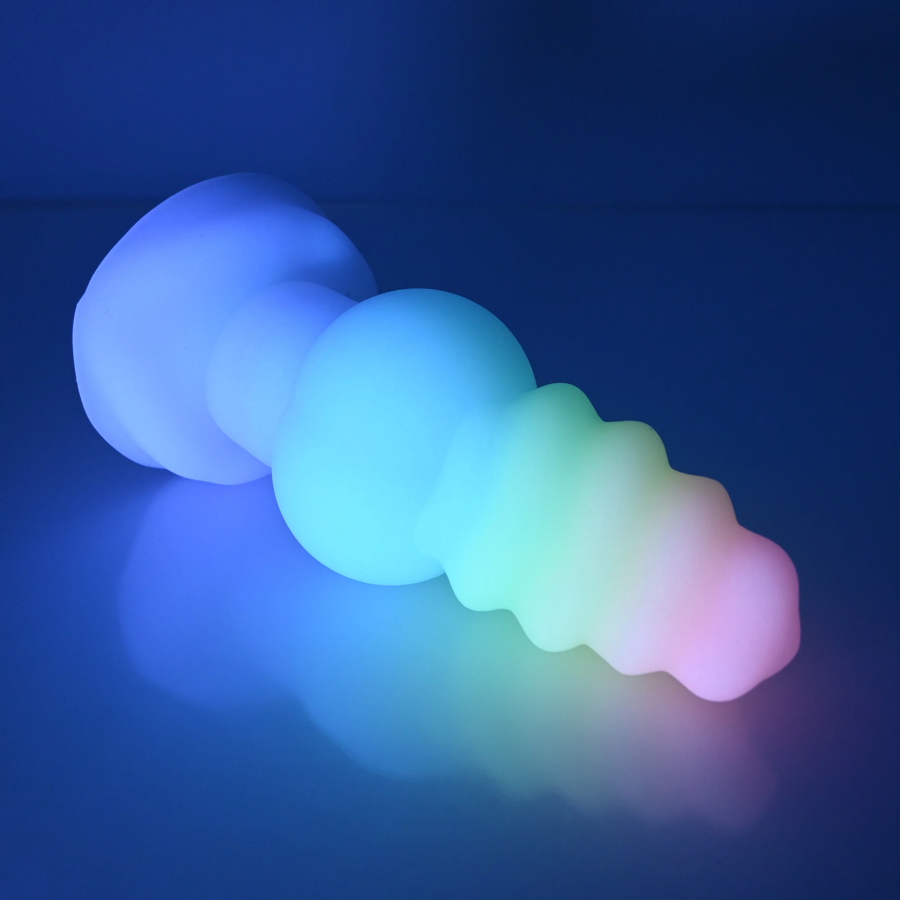 P3XDQ00 Pluto Medium 0020 UV GITD - Image 3