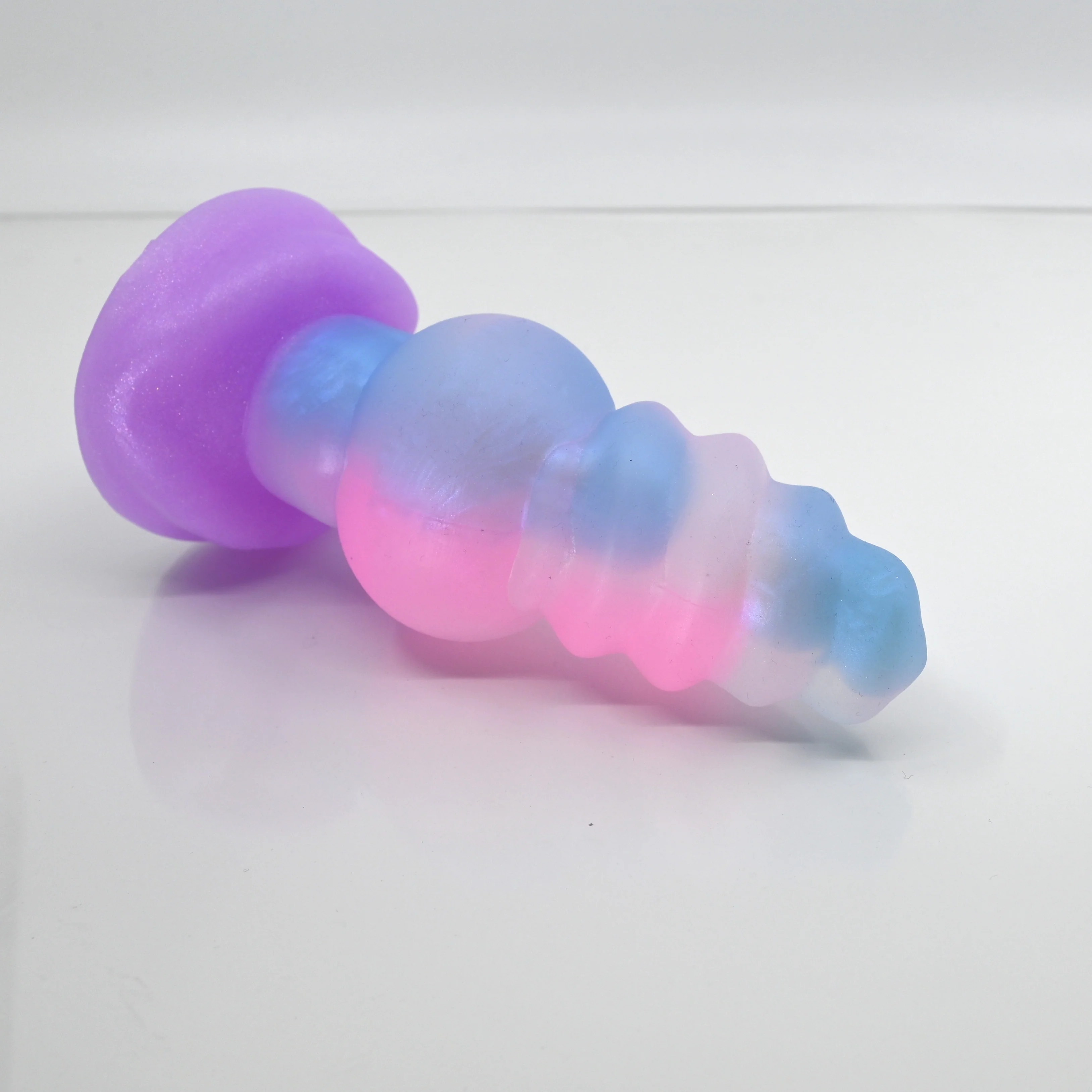 P2TCJ51 Pluto Small NC 0031 UV GITD