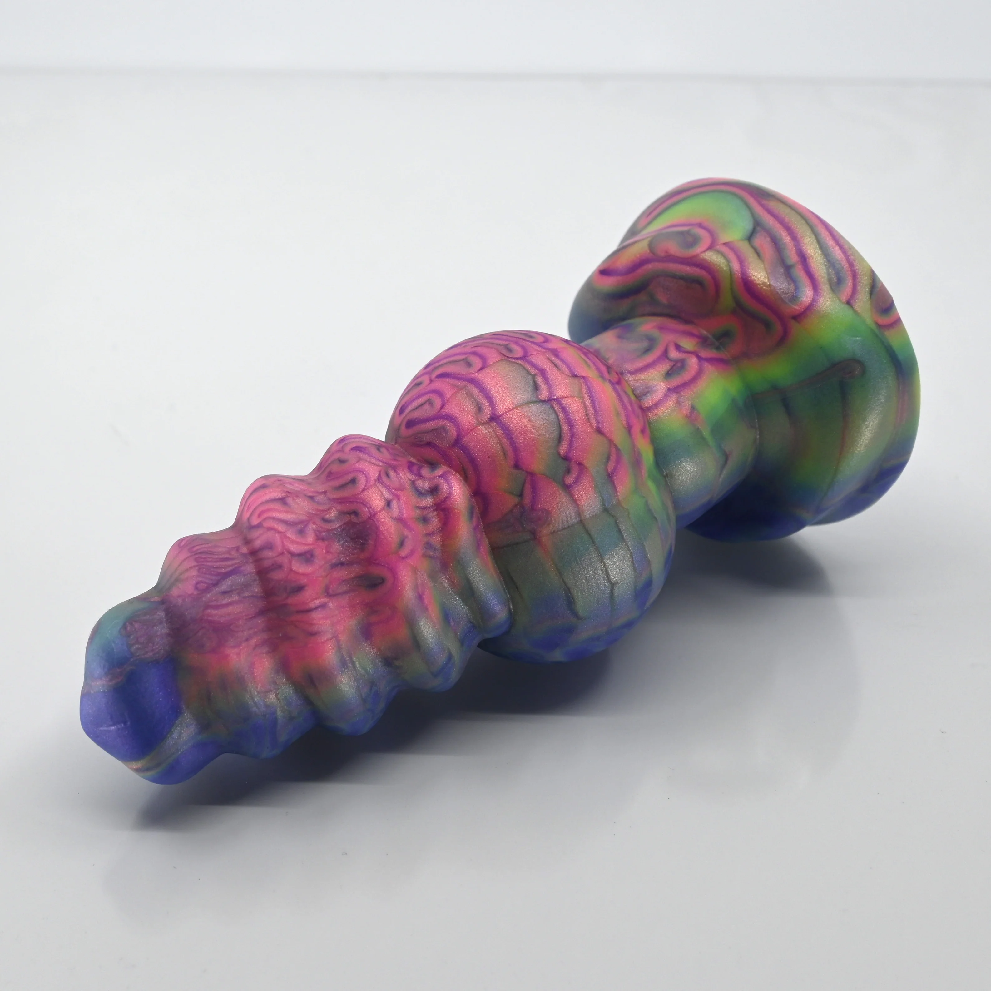 P2MBK32 Pluto Small 0050 UV GITD