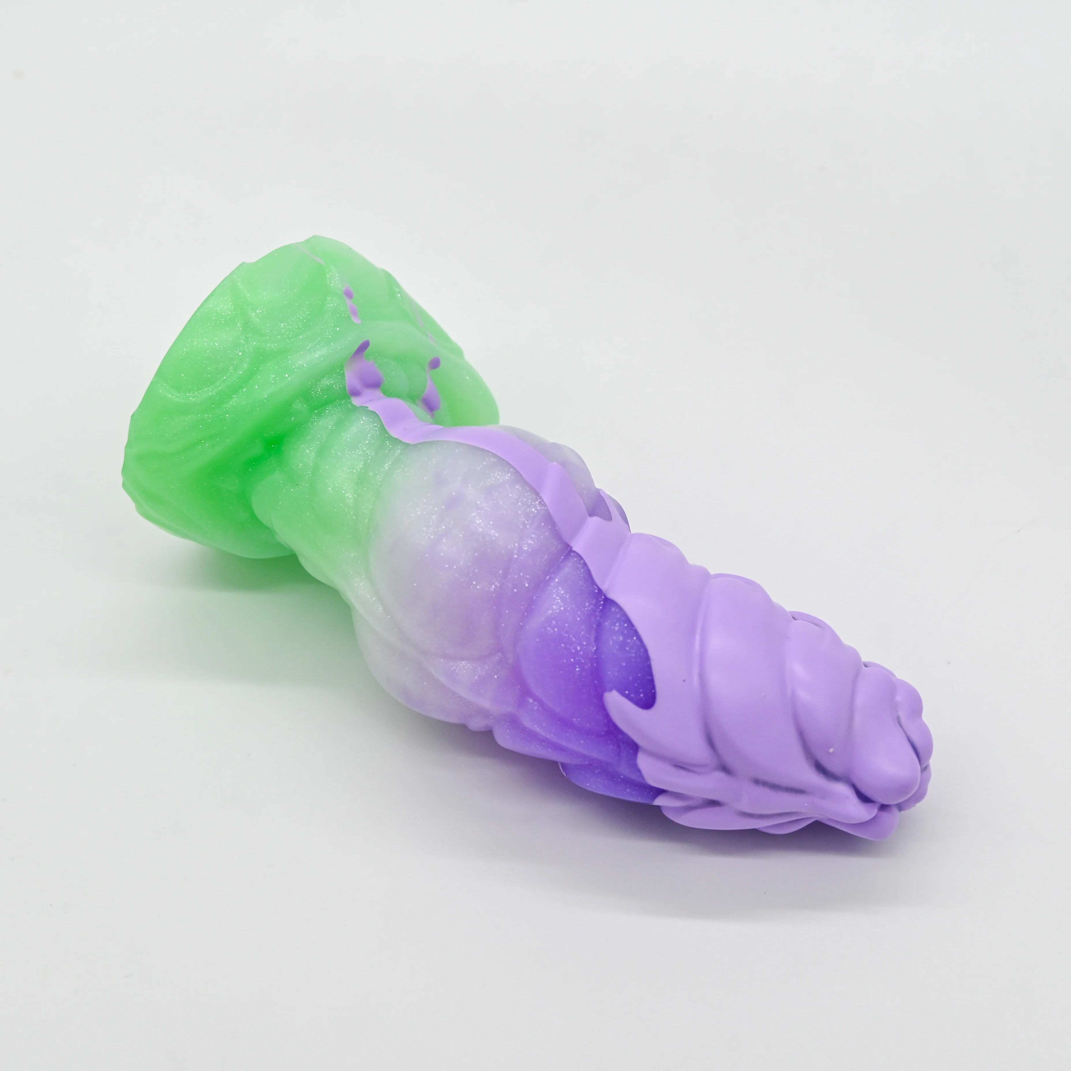 P2MJX81 Pluto Small 0050 UV GITD