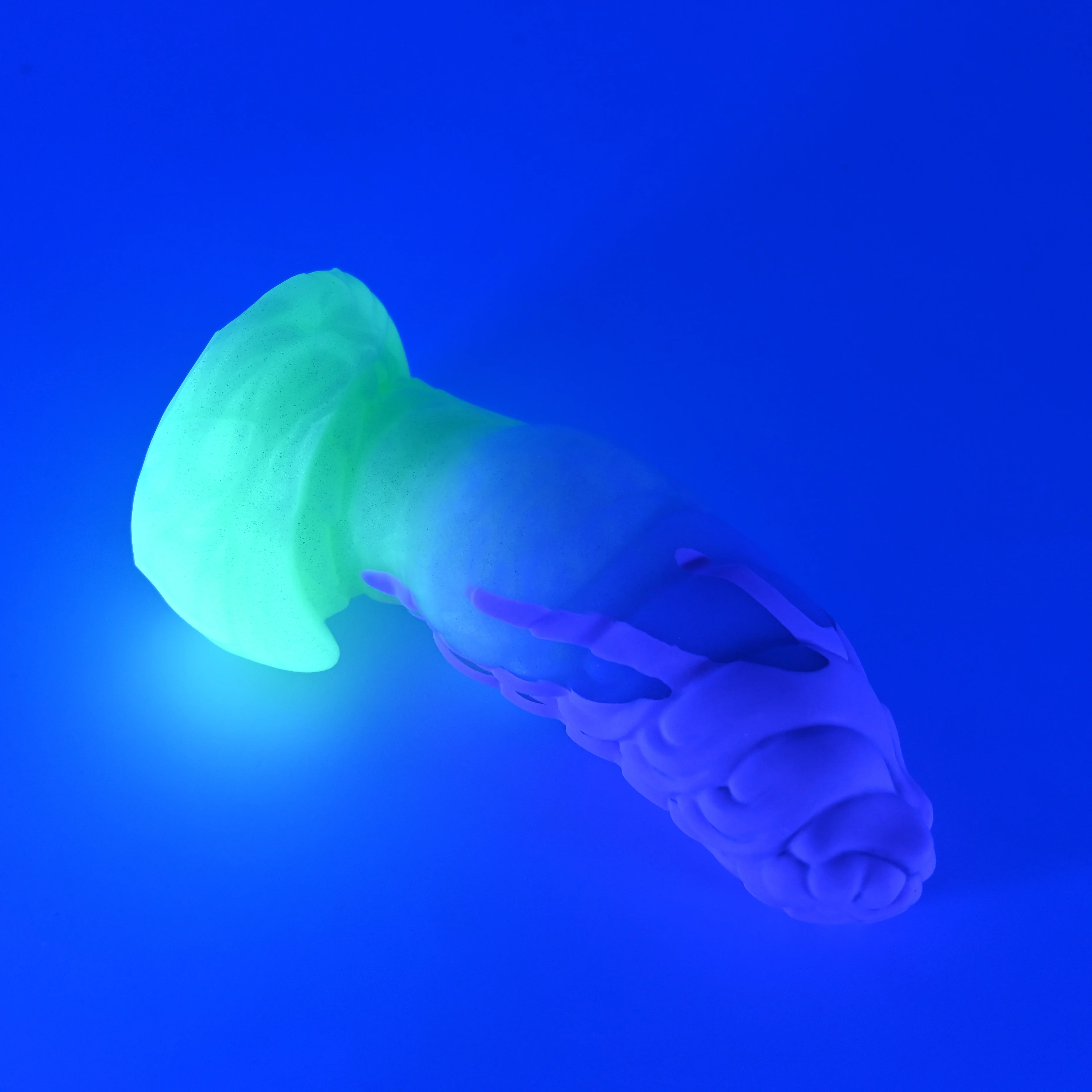P2MJX81 Pluto Small 0050 UV GITD - Image 3