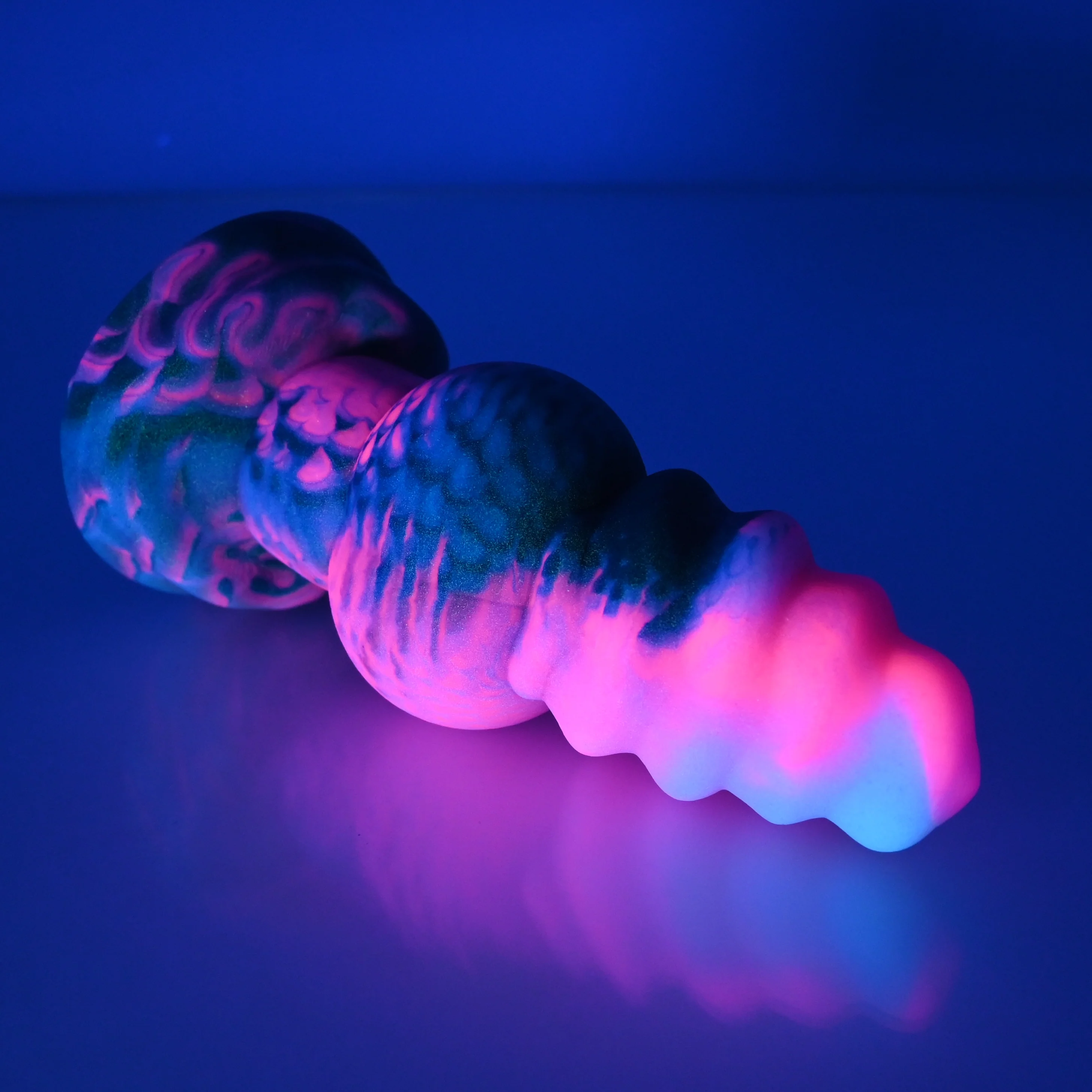 P2MCC44 Pluto Small 0050 UV GITD - Image 3