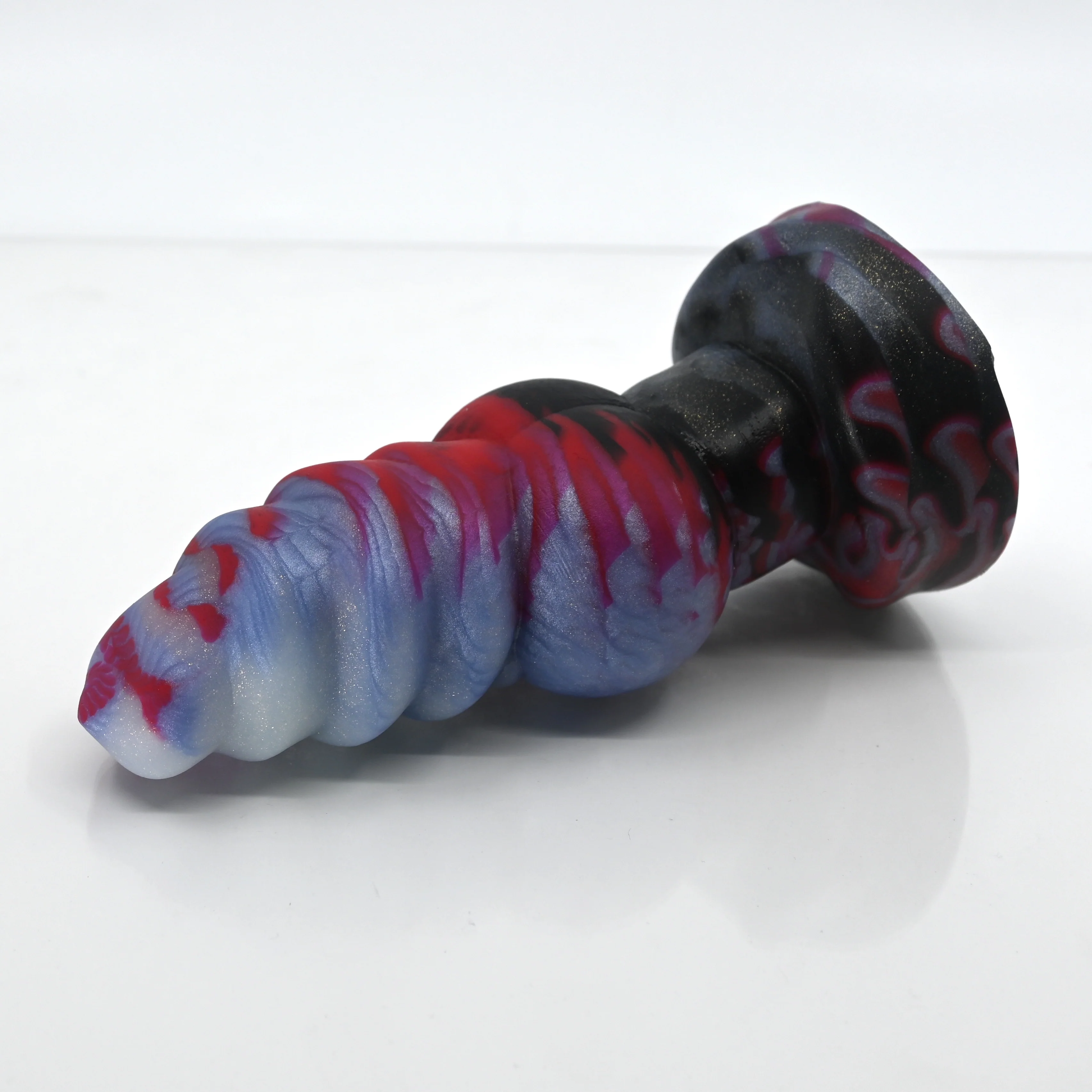 P2MCW75 Pluto Small 0050 UV GITD
