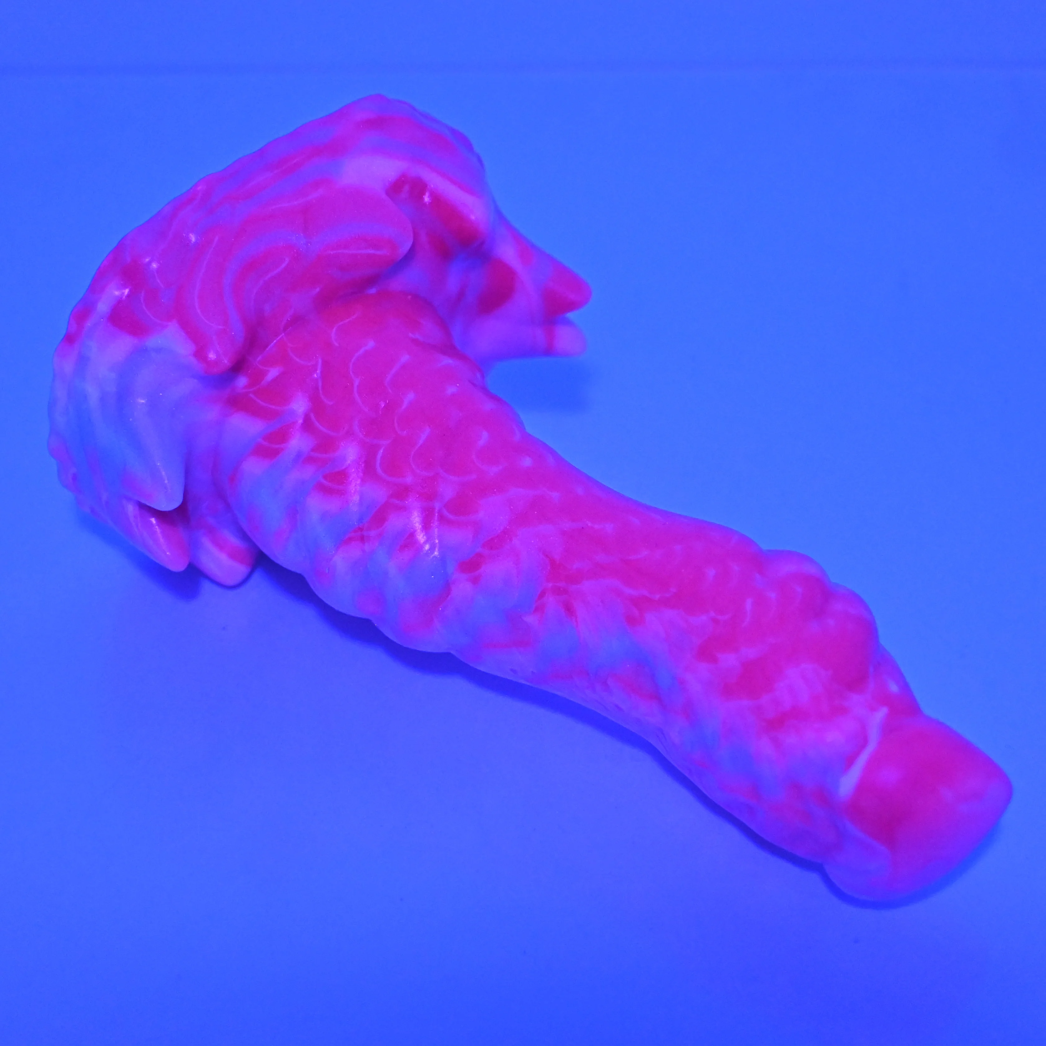 S2MBA85 Snark Small Medium UV GITD - Image 3