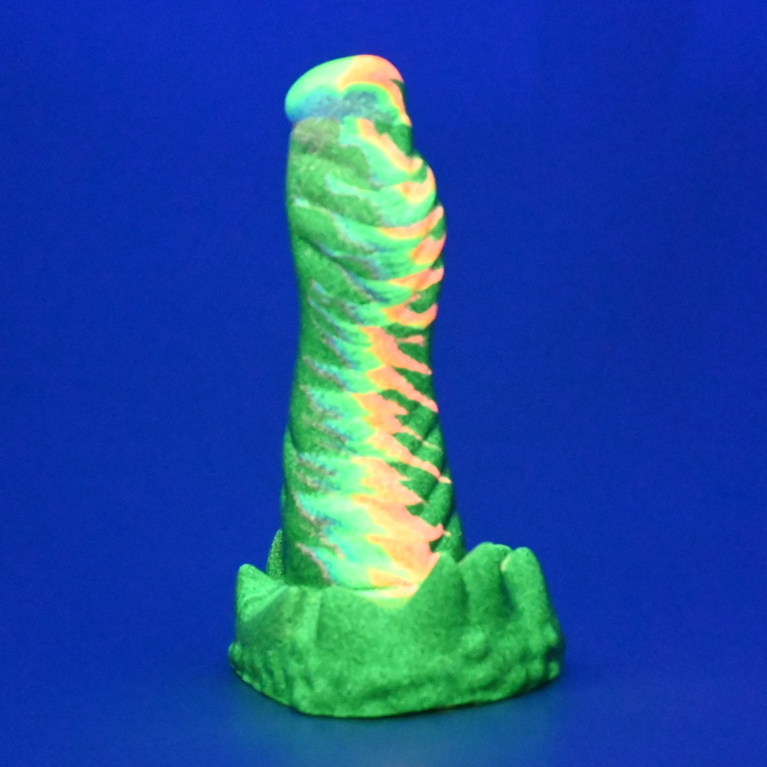 S2SAW95 Snark Small Soft UV GITD - Image 4