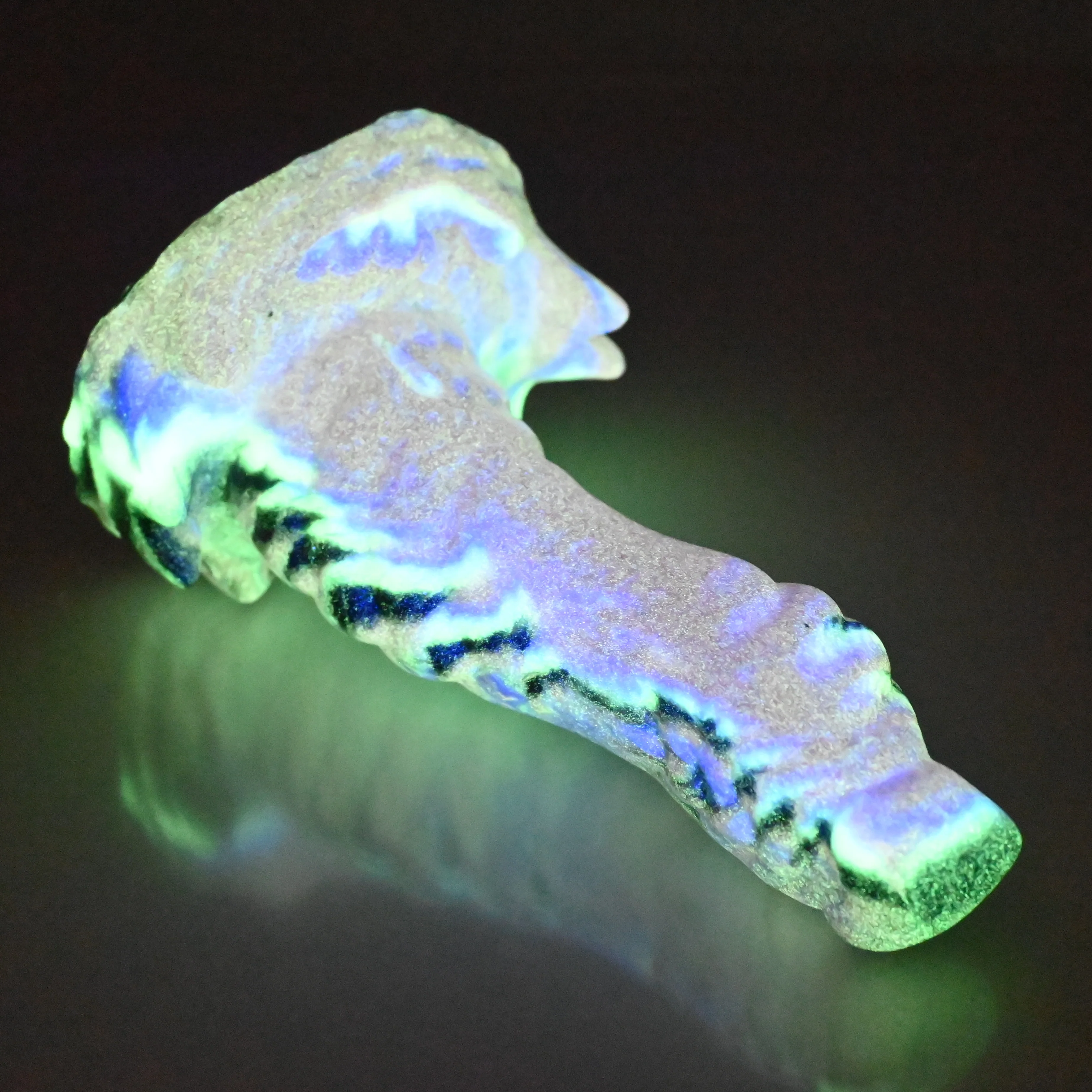 S2SBA86 Snark Small Soft UV GITD - Image 4