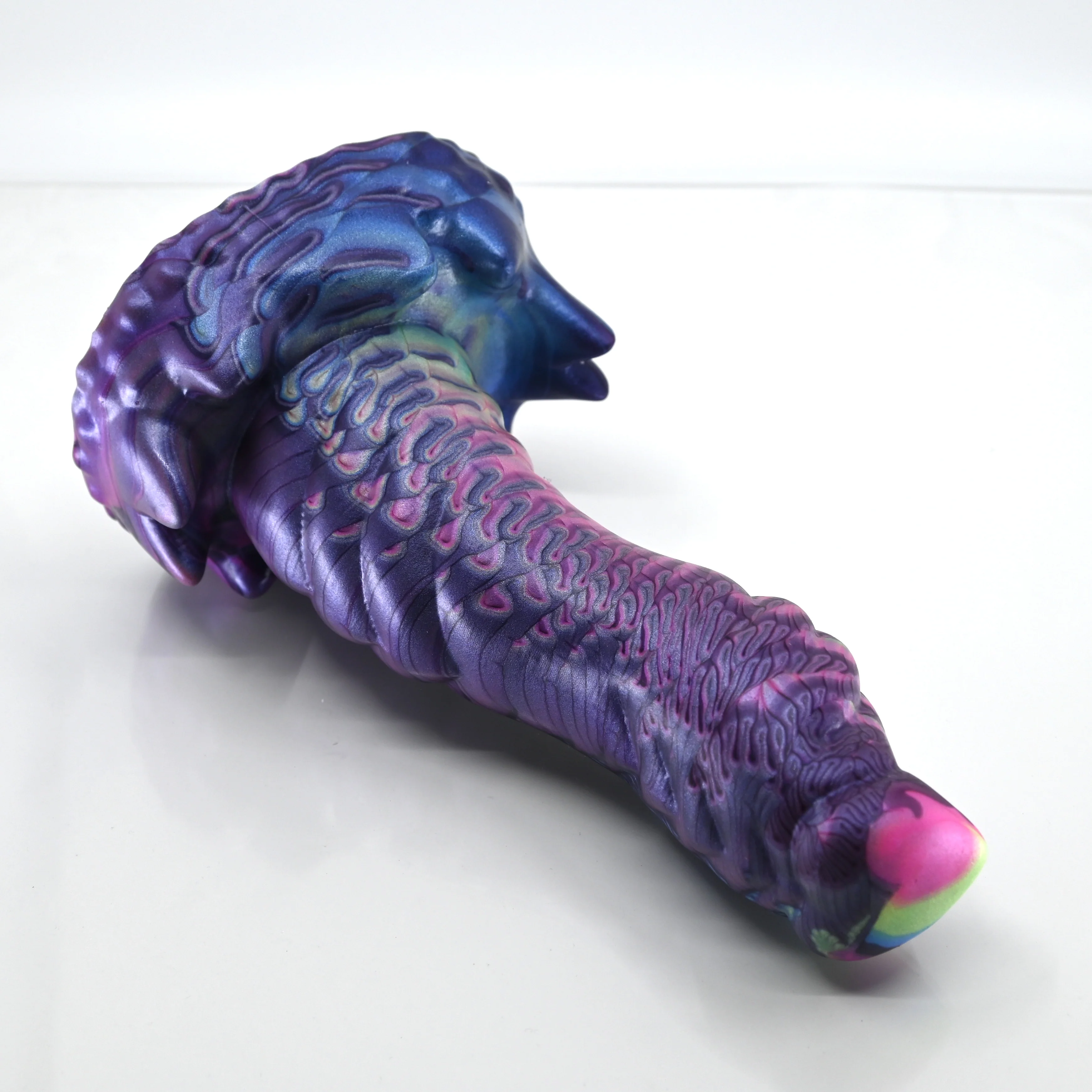 S3MBC25 Snark Medium Medium UV GITD - Image 2