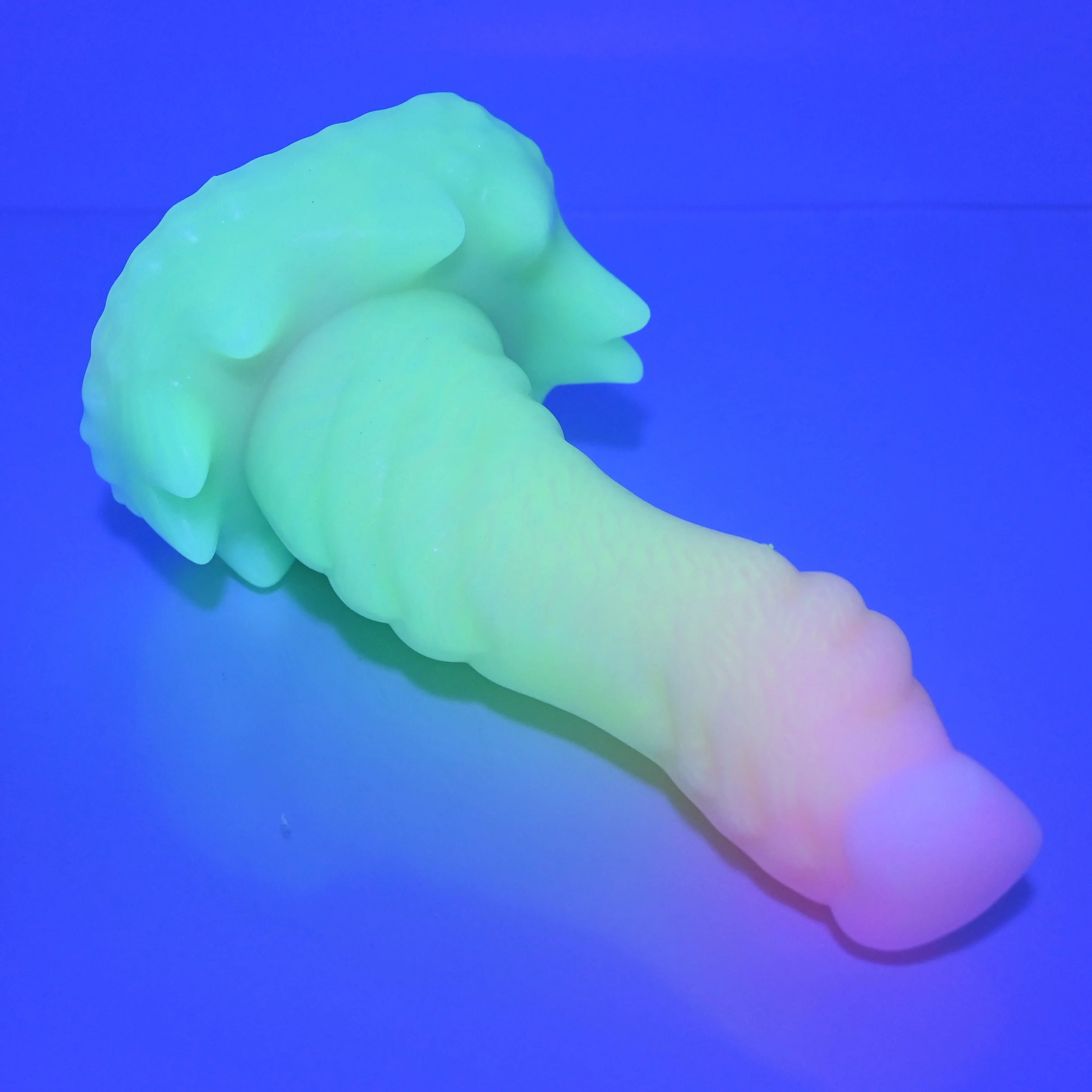 S3MBF86 Snark Medium Medium UV GITD - Image 3