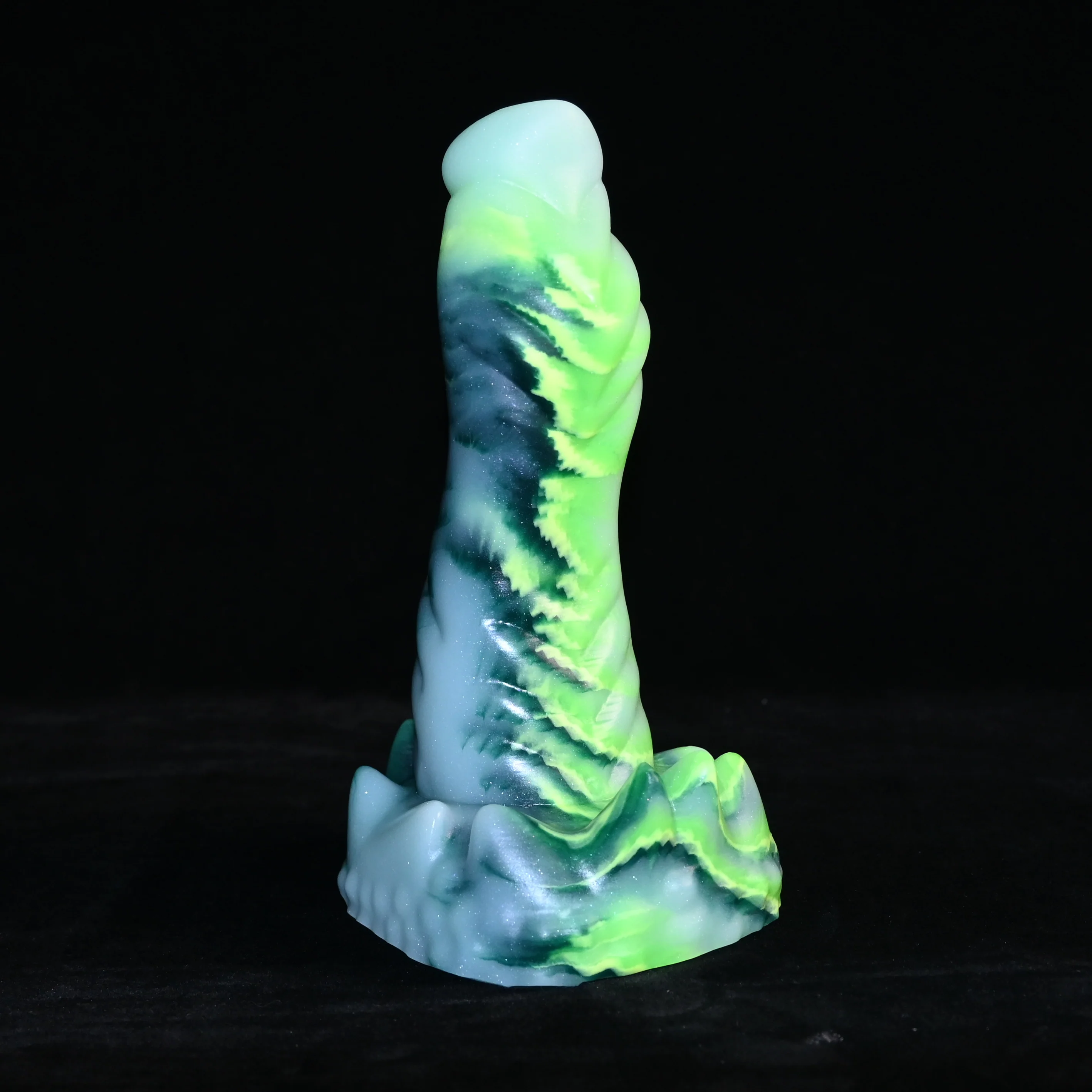S3SAU99 Snark Medium Soft UV GITD