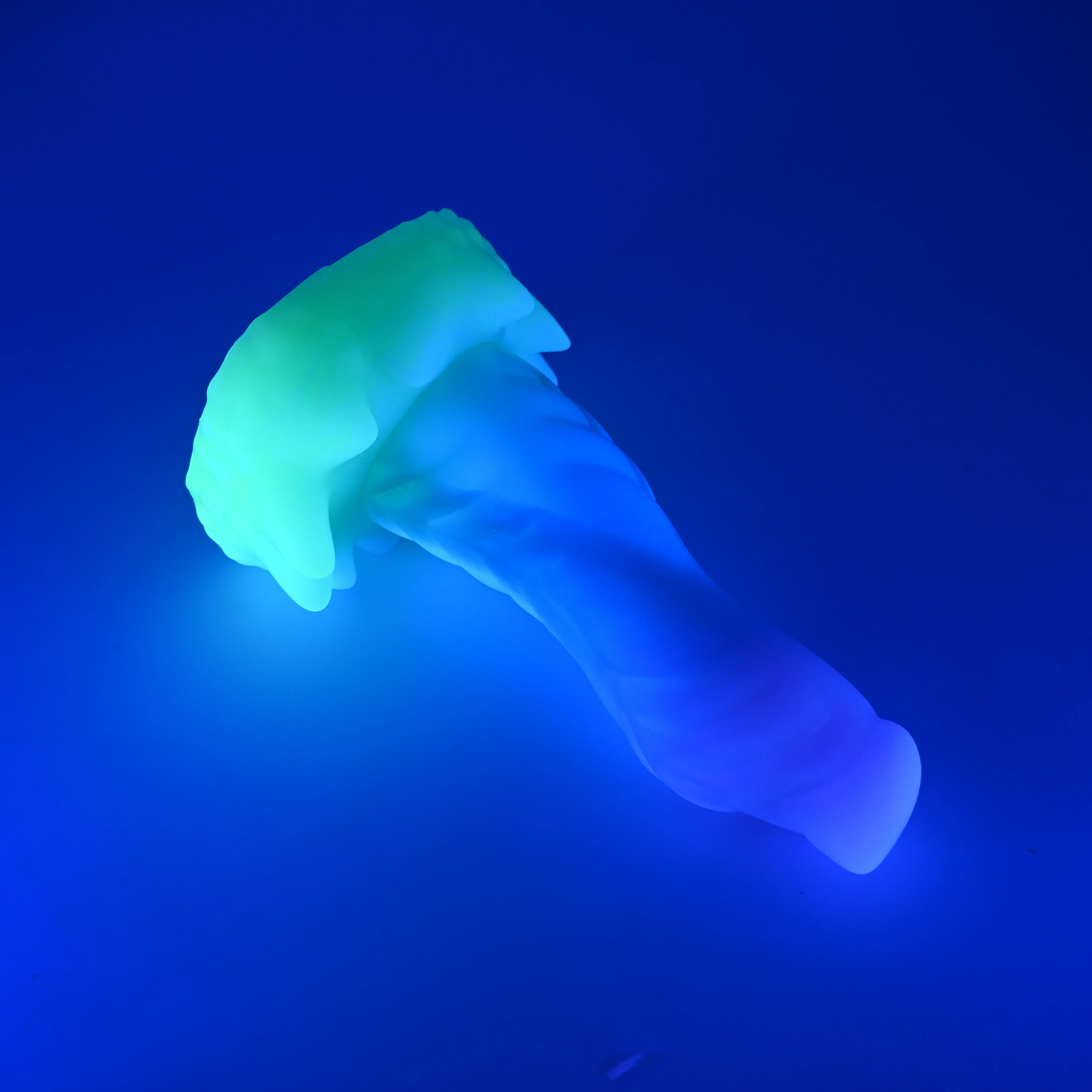 S4SJY07 Snark Large 0030 UV GITD CS - Image 3