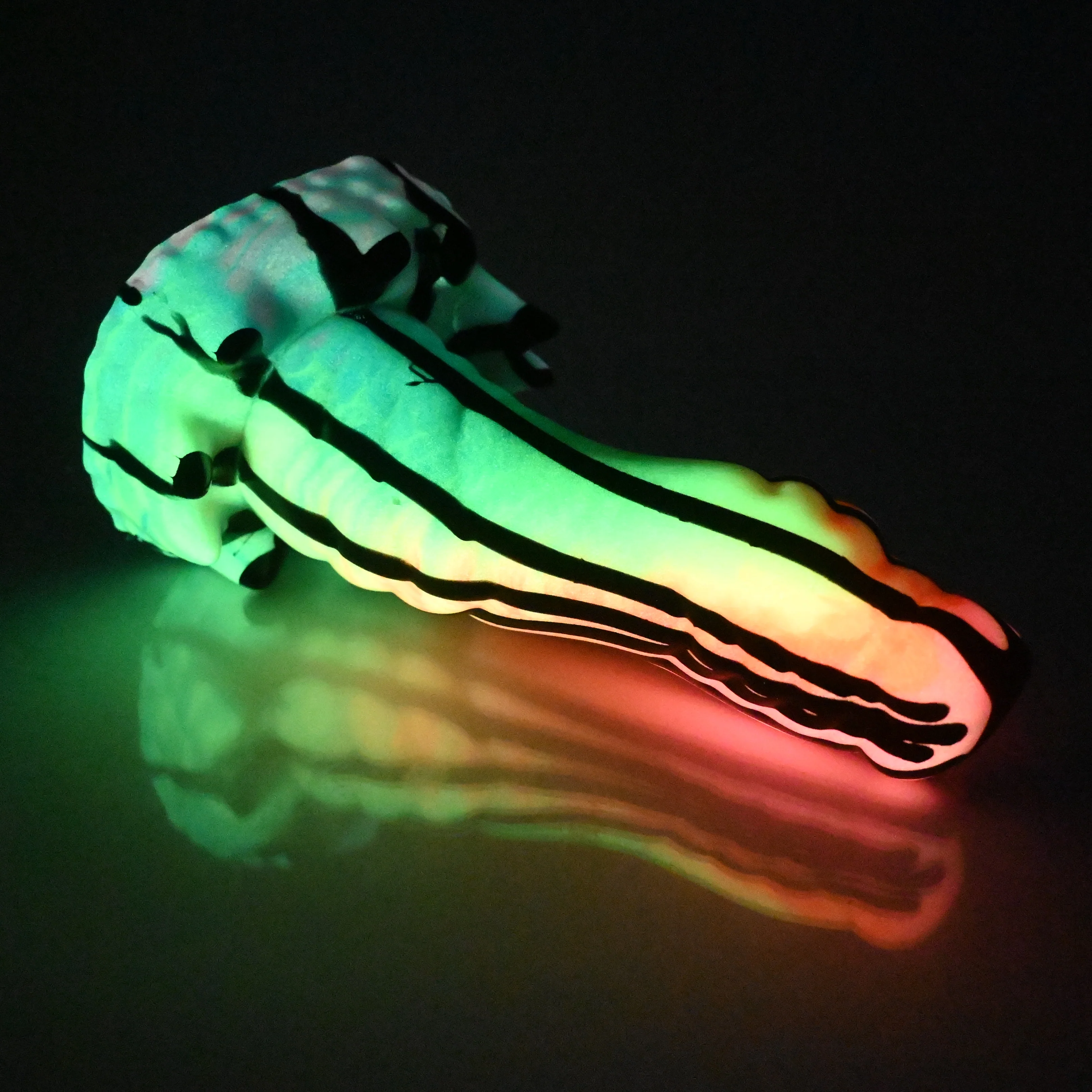 S4MCD21 Snark Large 0050 UV GITD - Image 4