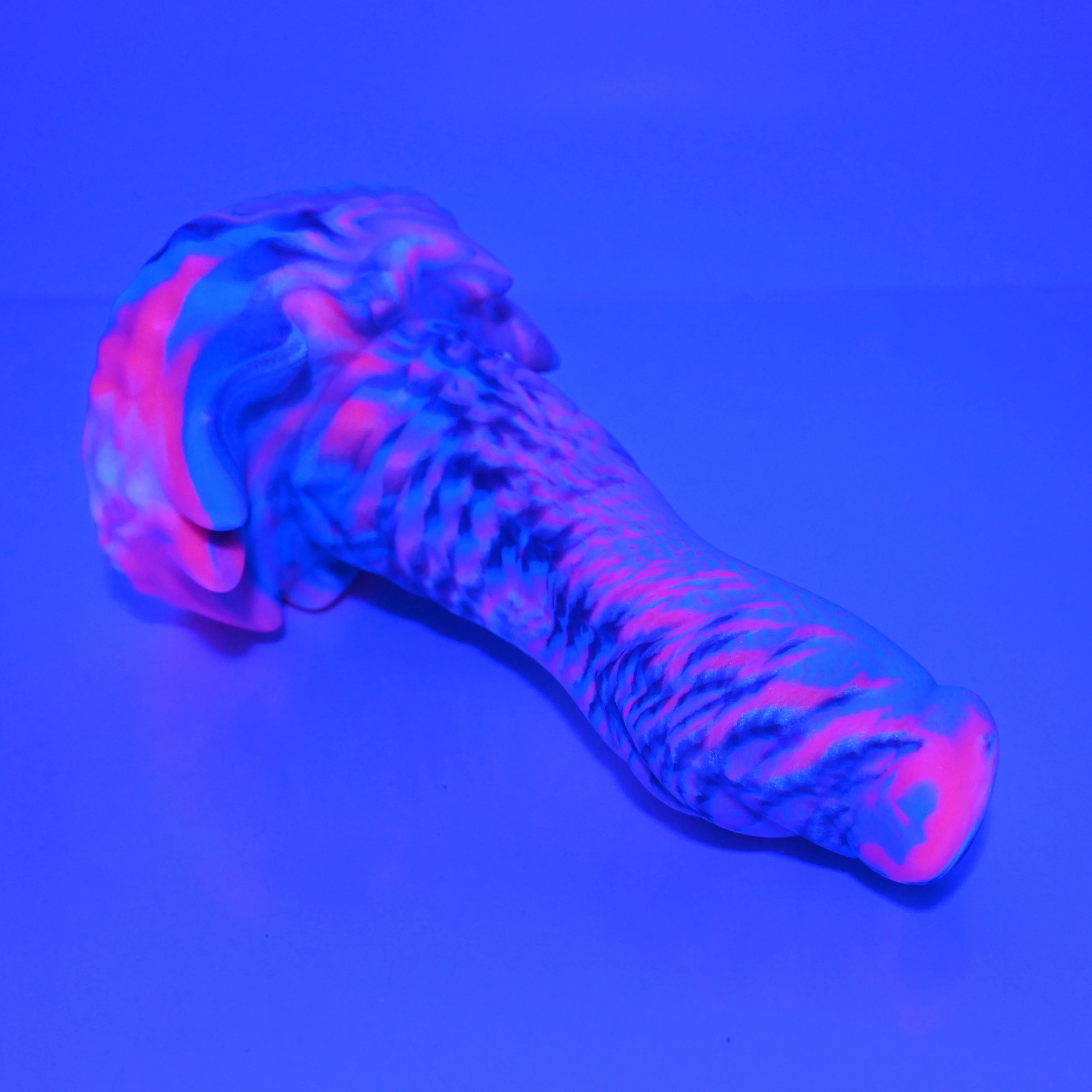 S3MBM97 Snark Medium 0050 UV GITD - Image 3