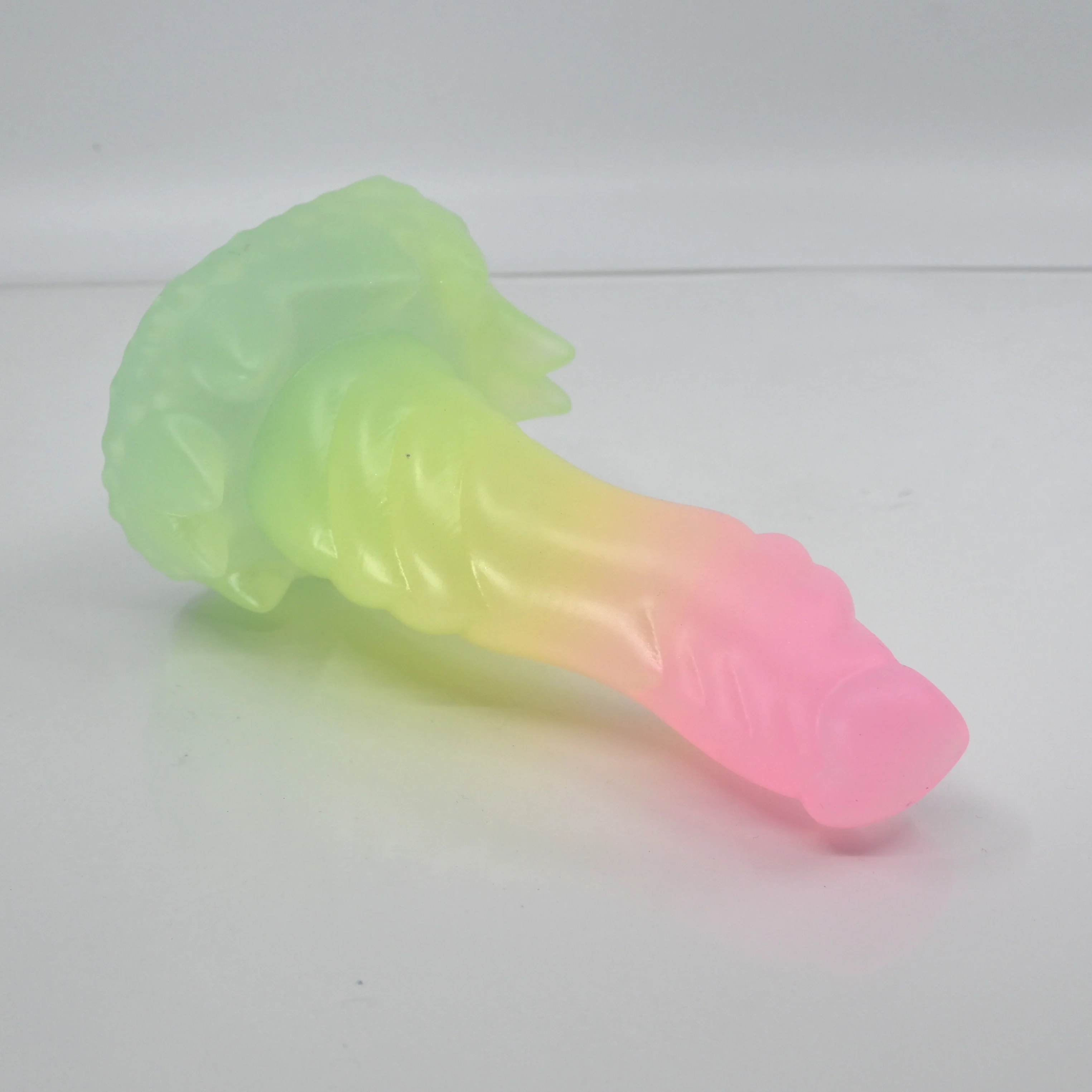 S2TCF55 Snark Small NC 0031 UV GITD - Image 2
