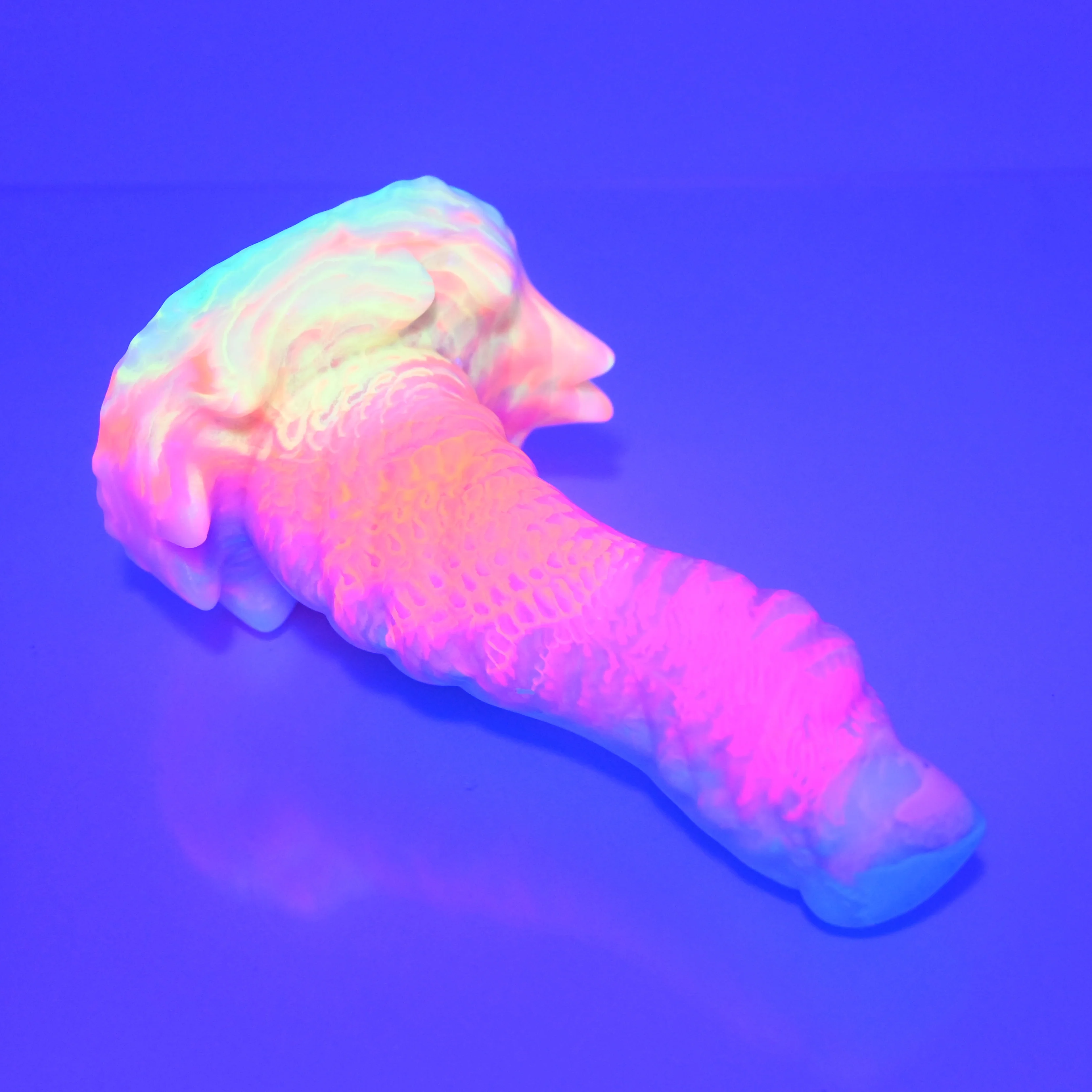 S2SBN02 Snark Small 0030 UV GITD - Image 4