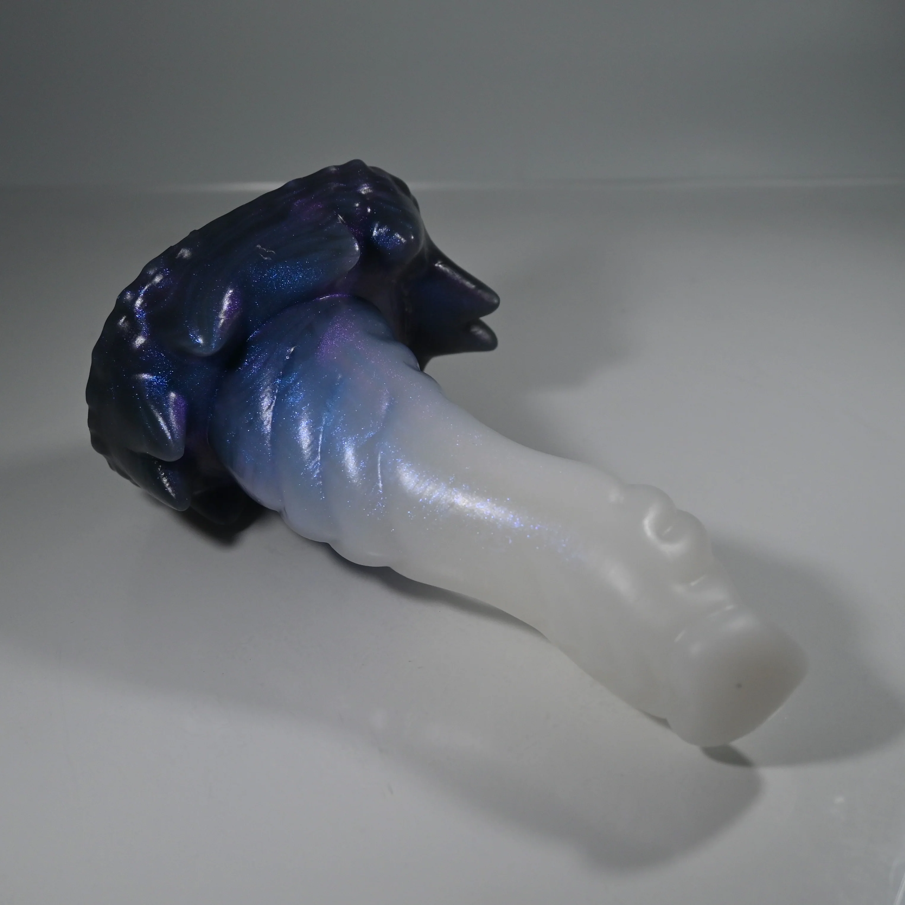 S2SDK49 Snark Small 0030 UV GITD CS - Image 2