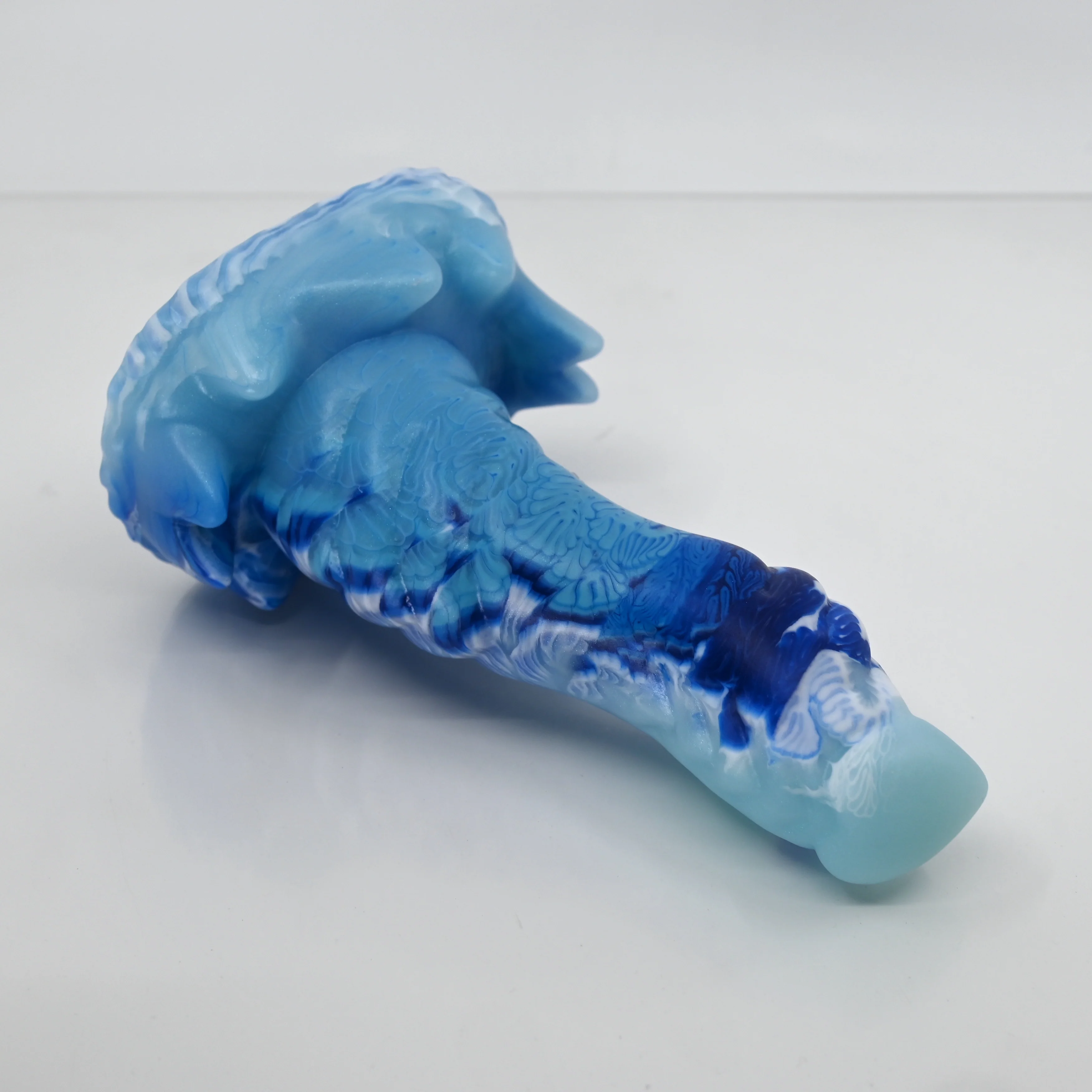 S2MDL98 Snark Small 0050 UV GITD - Image 2