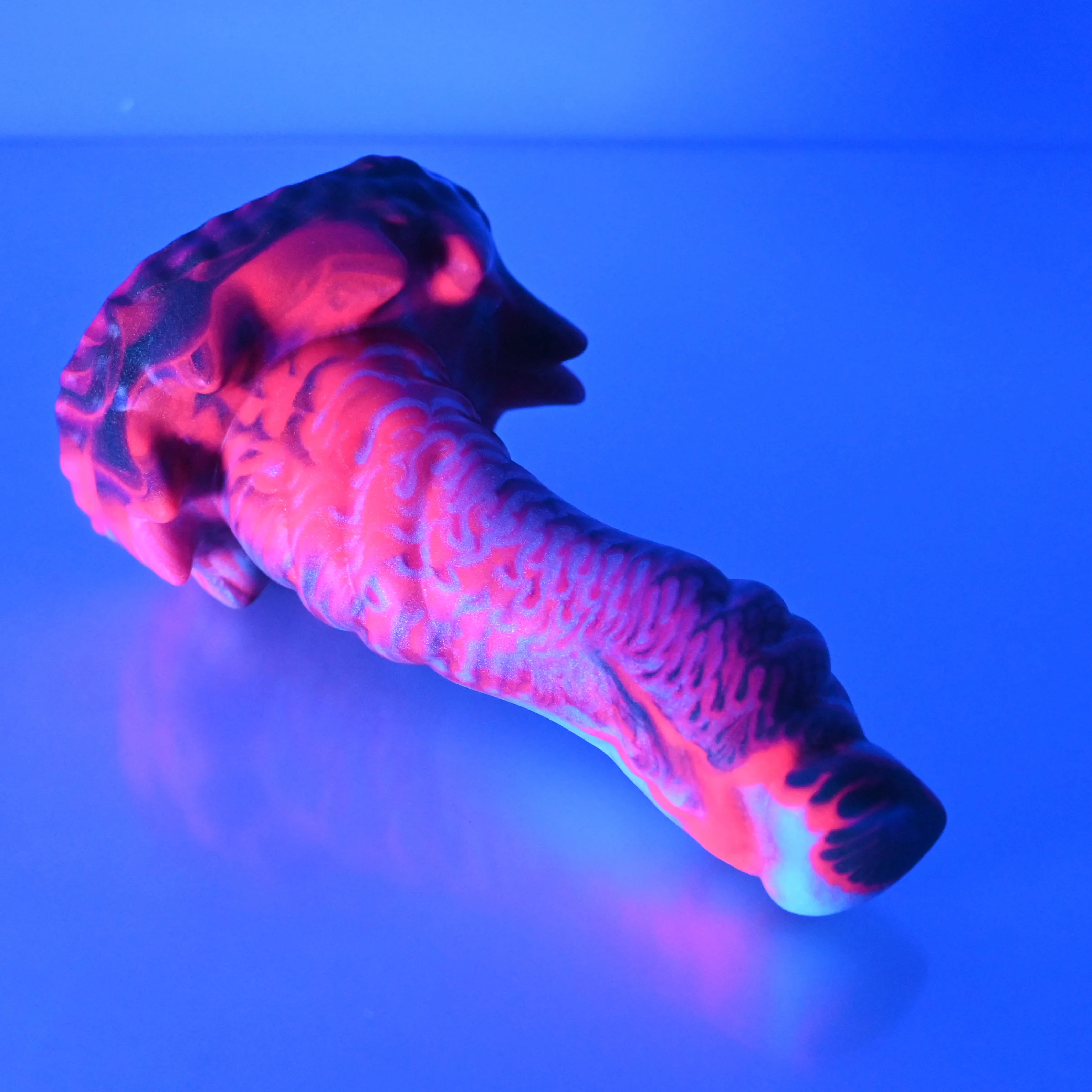 S2MBQ20 Snark Small 0050 UV GITD - Image 3