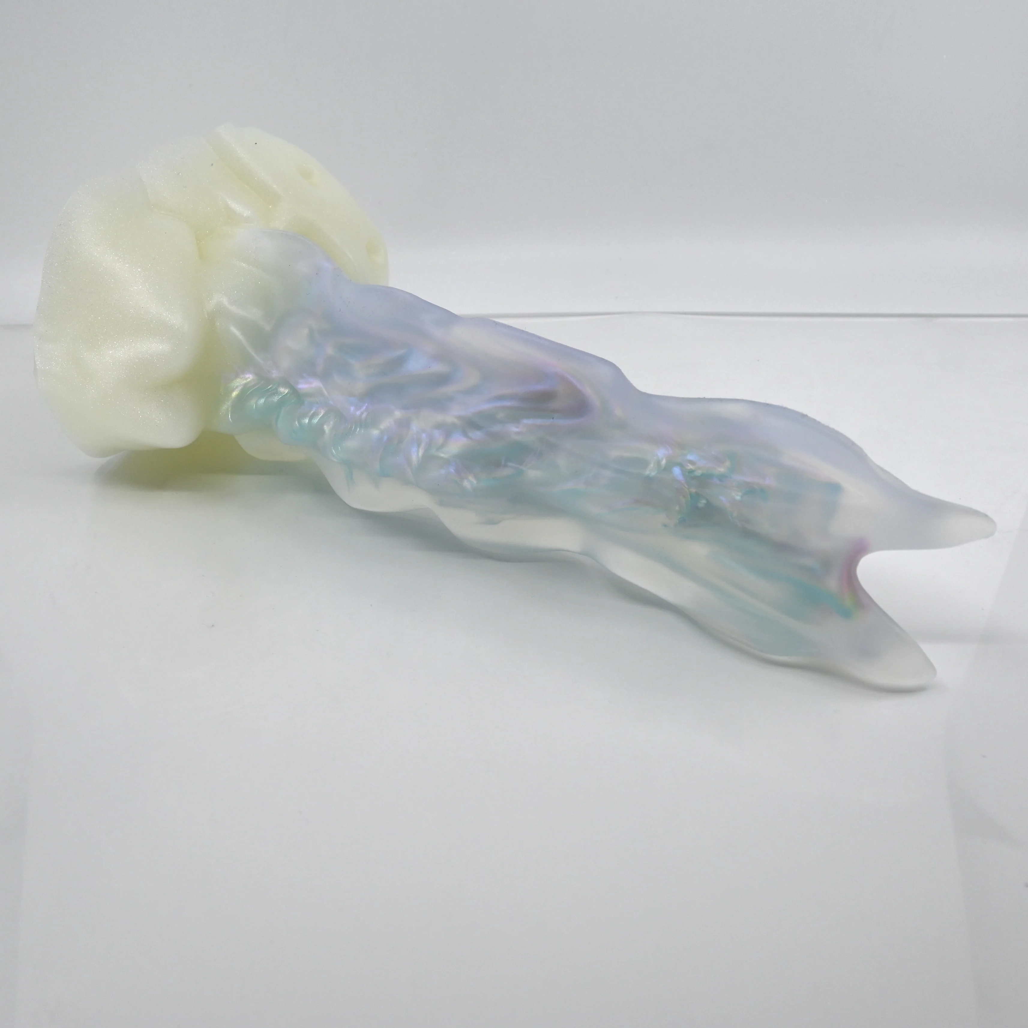 V4TCG07 Snark's Maw Large NC 0031 UV GITD - Image 2