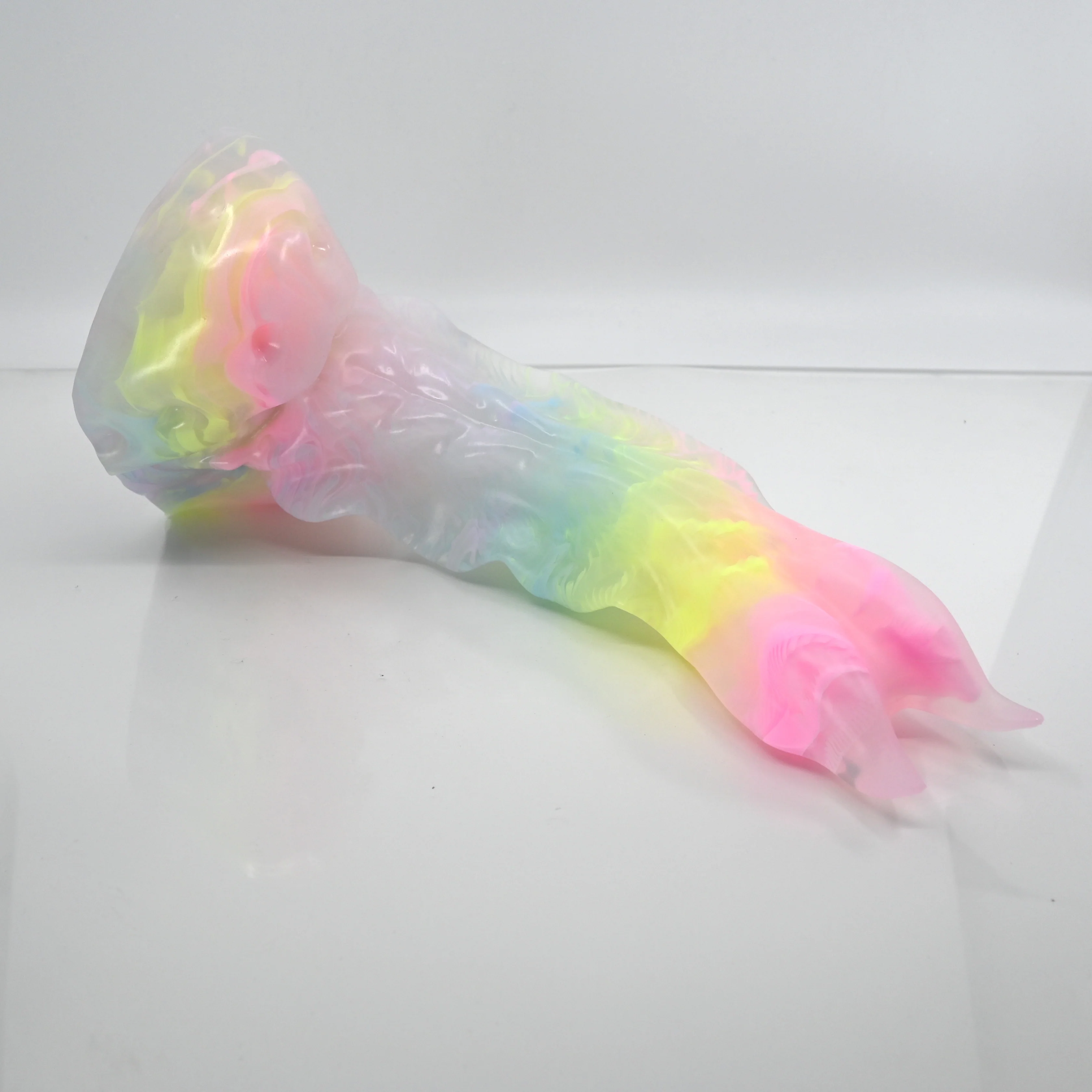 V4TCK17 Snark's Maw Large NC 0031 UV