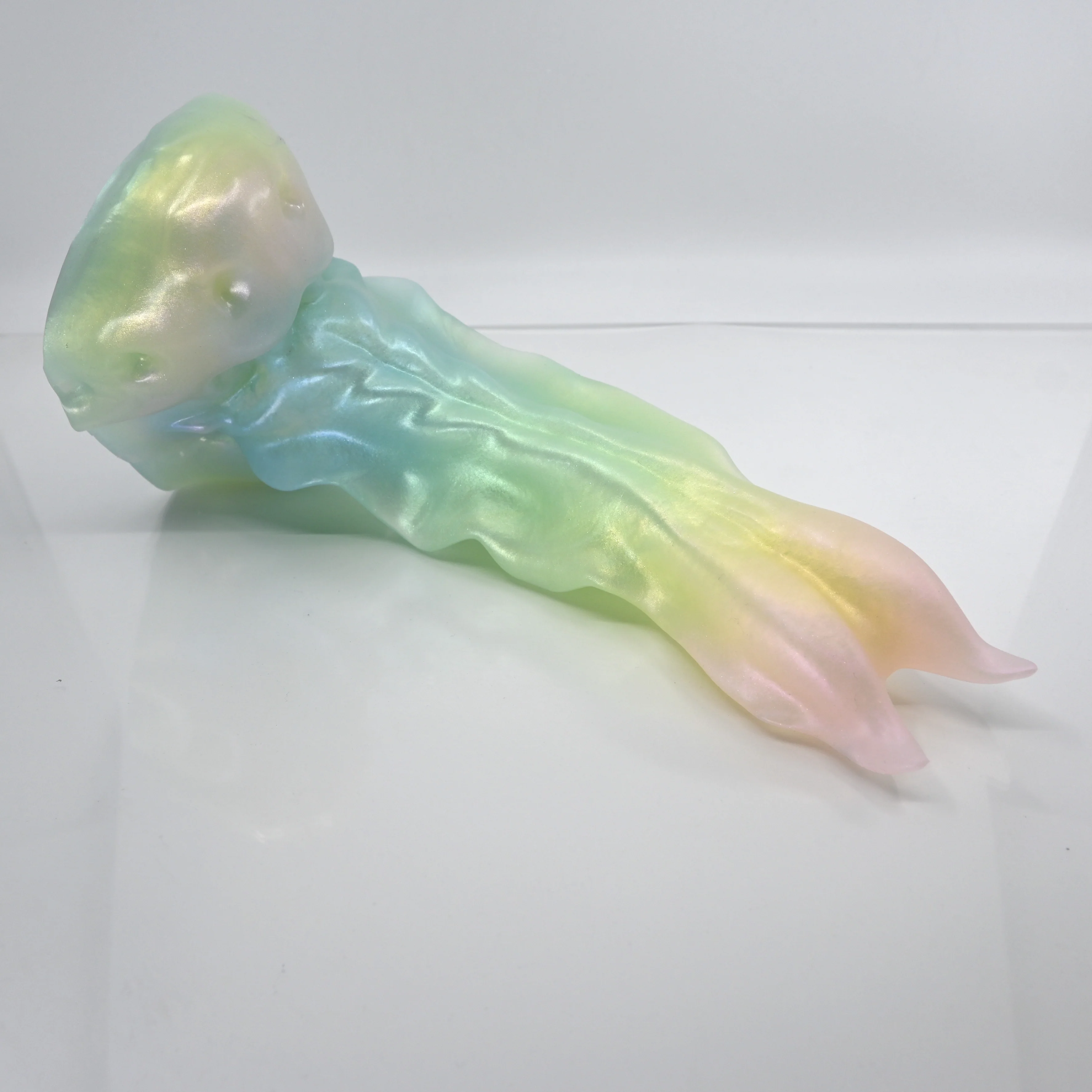 V4NCL50 Snark's Maw Large NC 0045 UV
