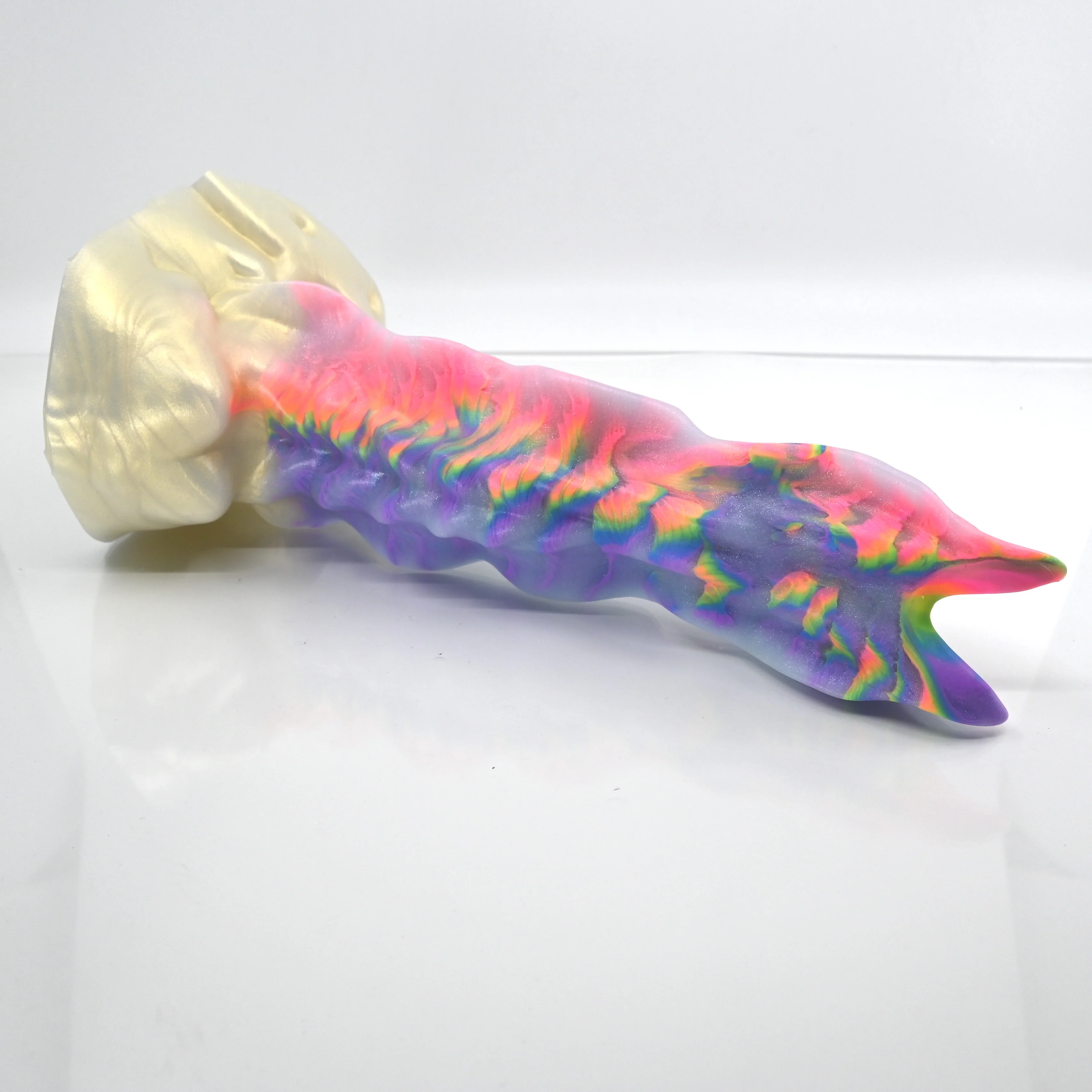 V4SCK13 Snark's Maw Large 0030 UV GITD - Image 2