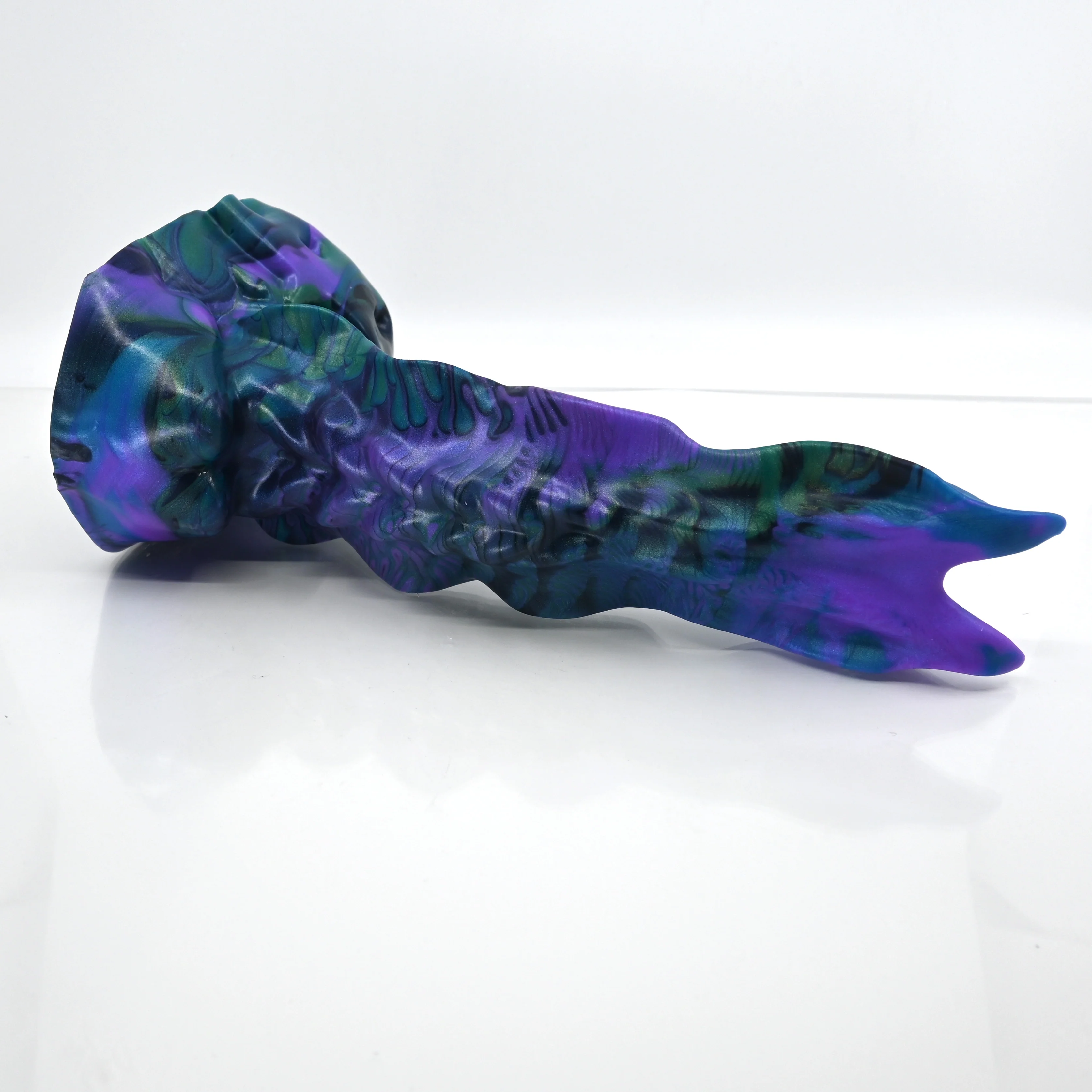 V4MCP40 Snark's Maw Large 0050 UV GITD - Image 4