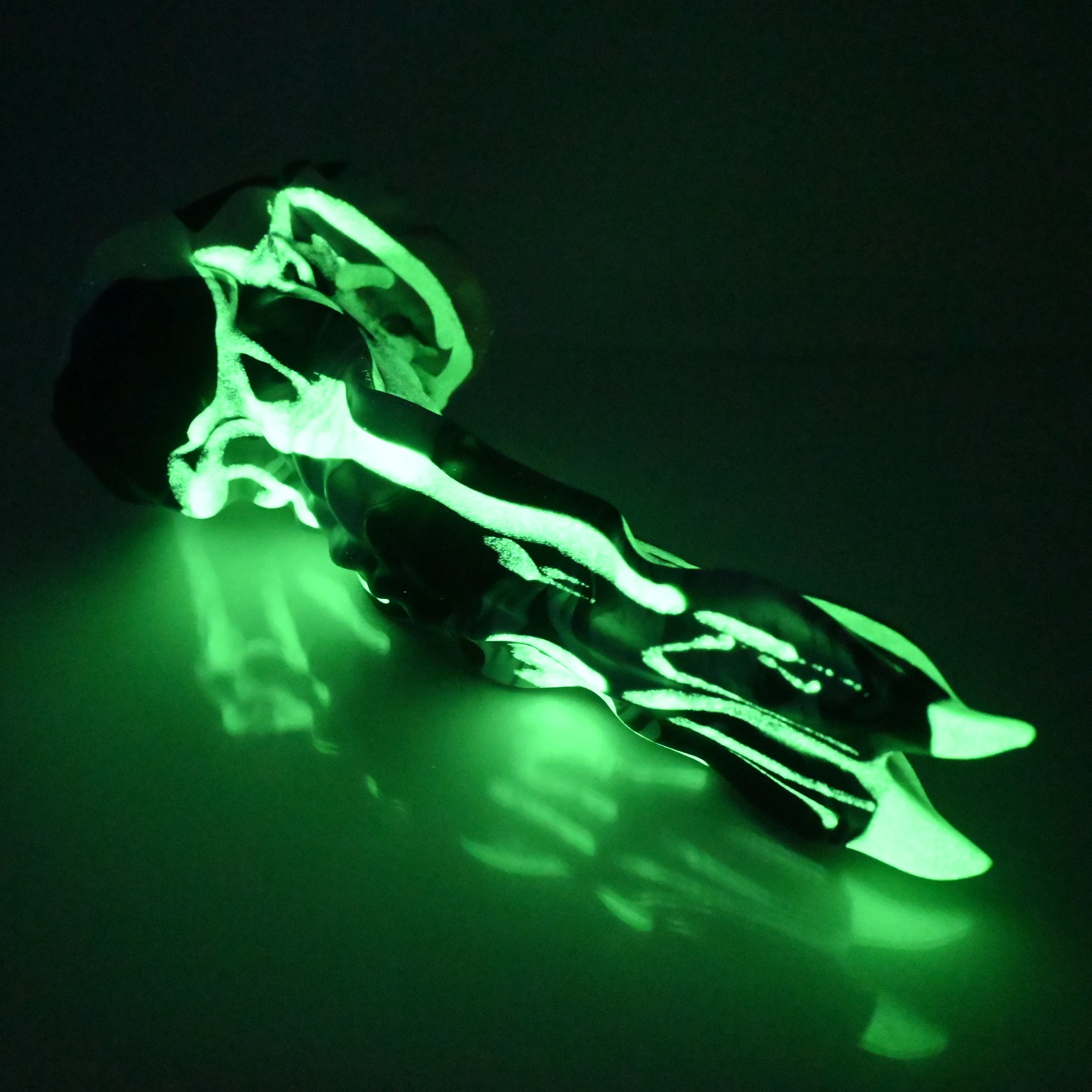 V4MDU23 Snark's Maw Large 0050 UV GITD - Image 4