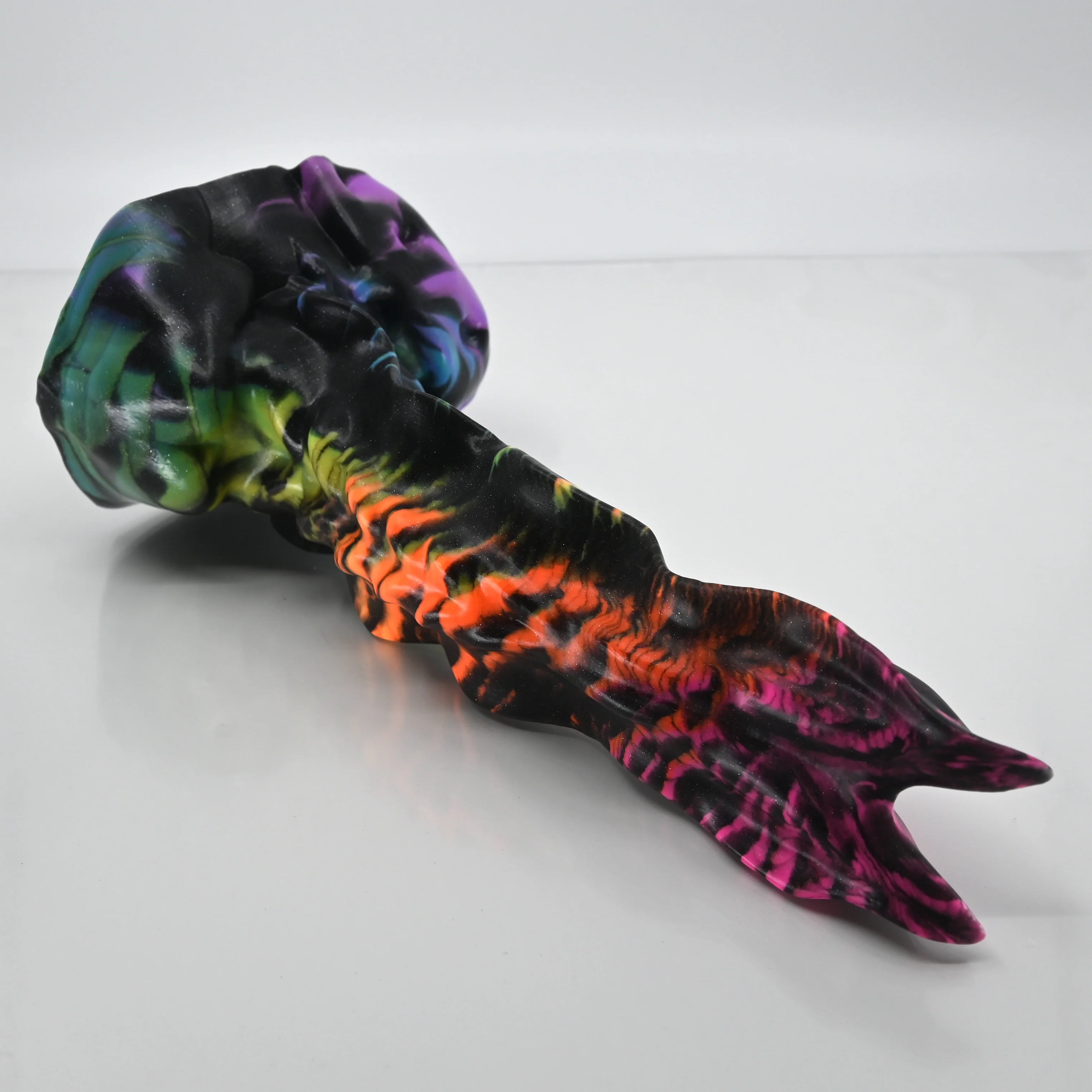 V3MBJ63 Snark's Maw Medium Medium UV GITD - Image 2