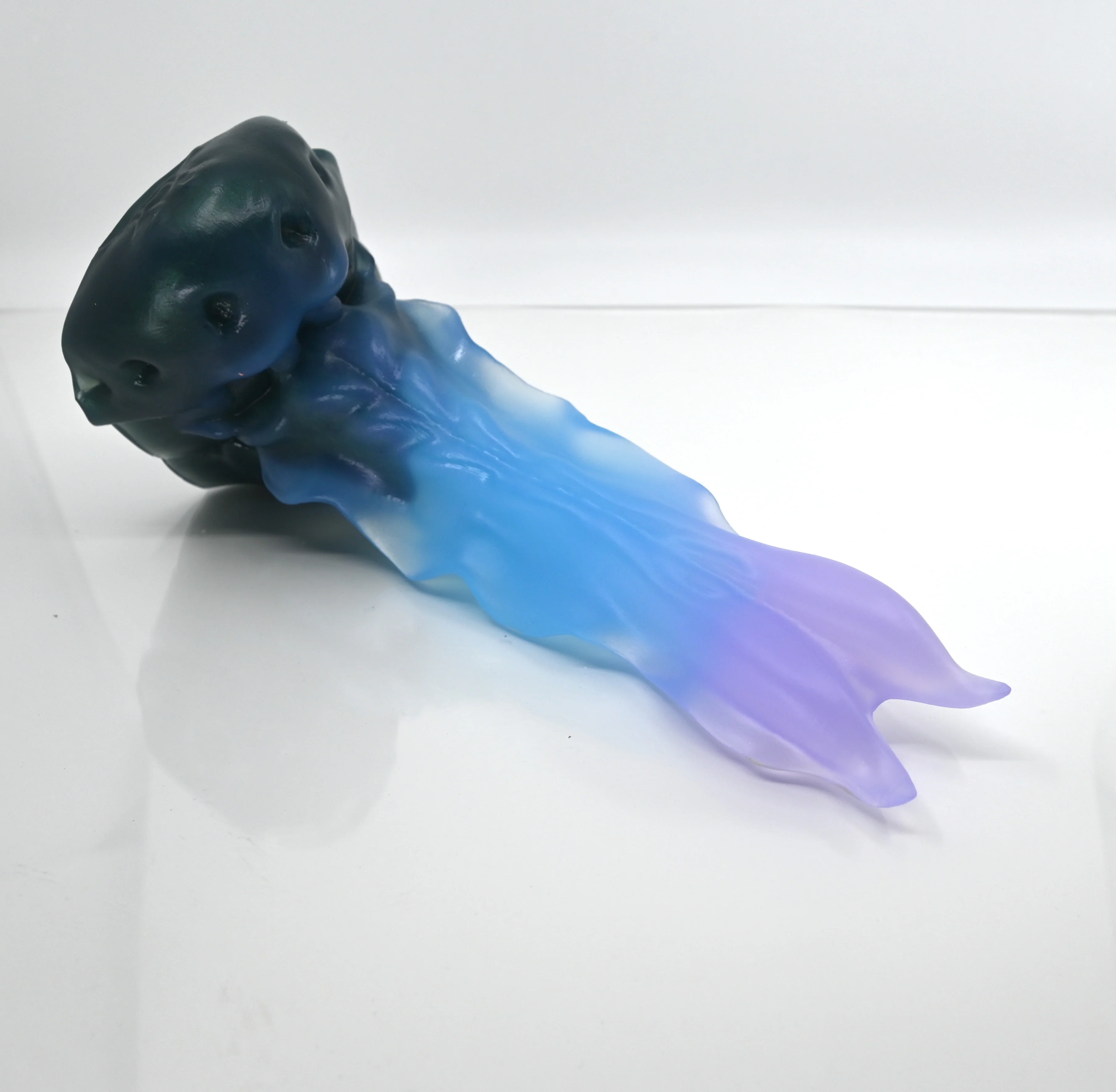 V3NCK06 Snark's Maw Medium NC 0045 UV