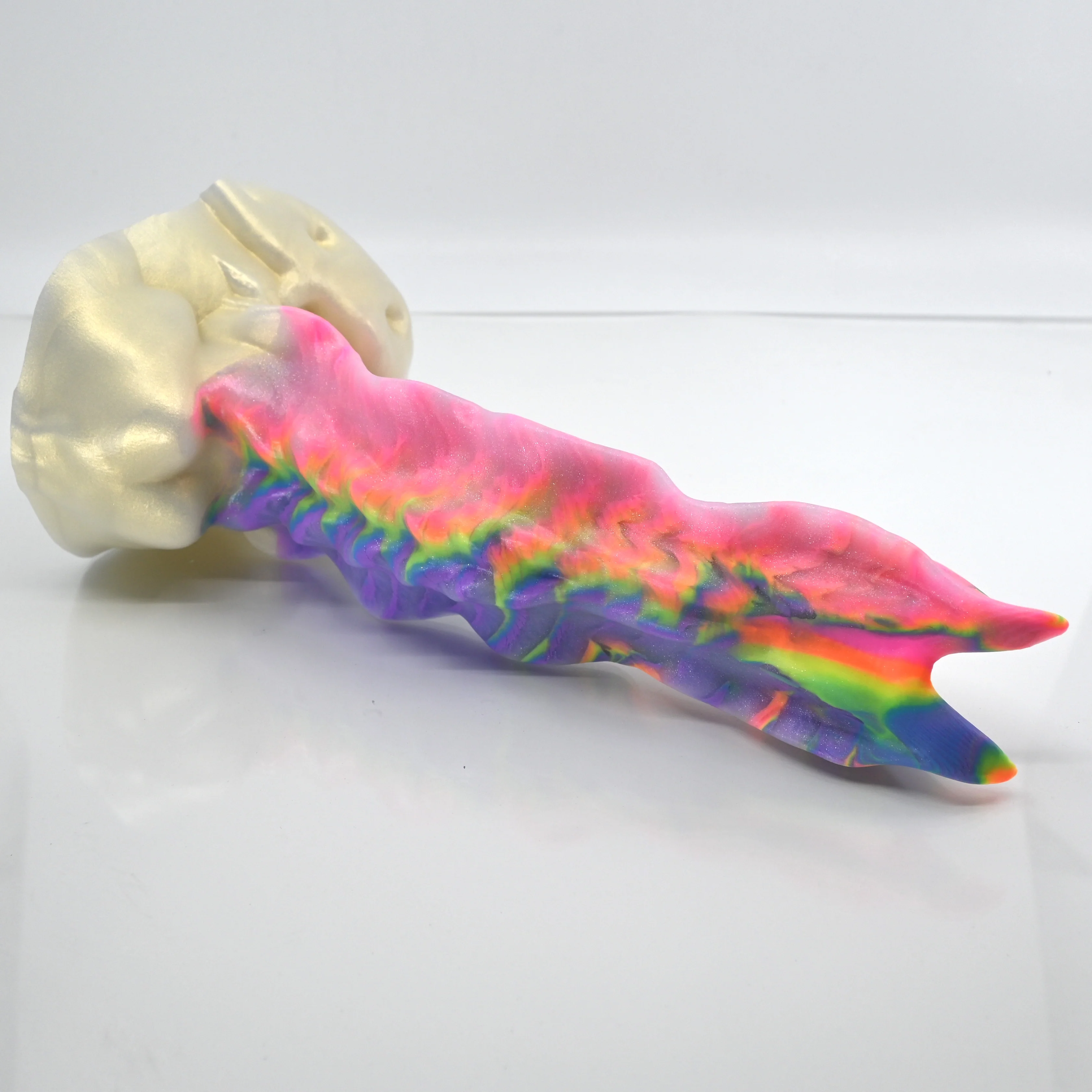 V3SCK04 Snark's Maw Medium 0030 UV GITD - Image 2