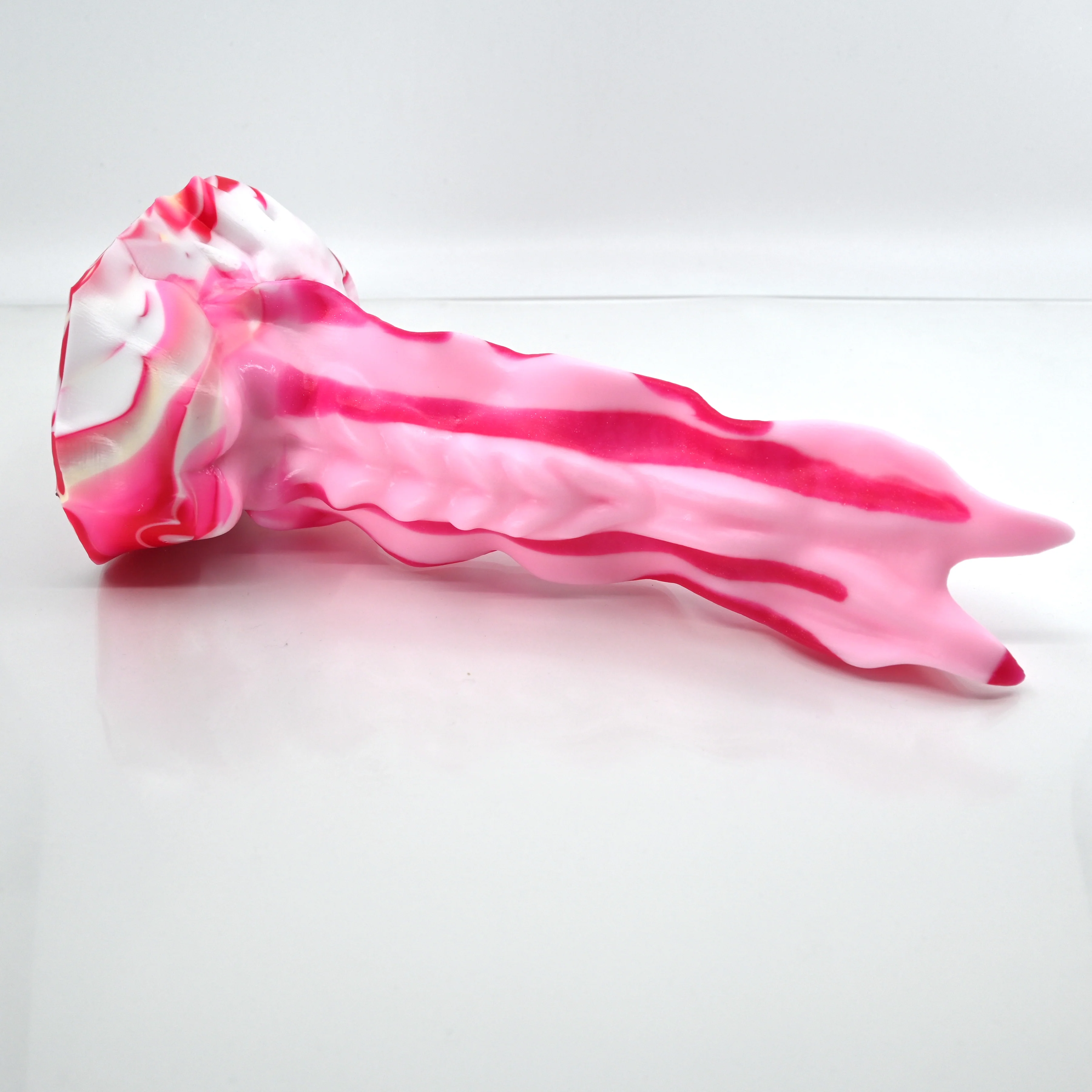 V3XCM00 Snark's Maw Medium 0020 UV GITD - Image 2