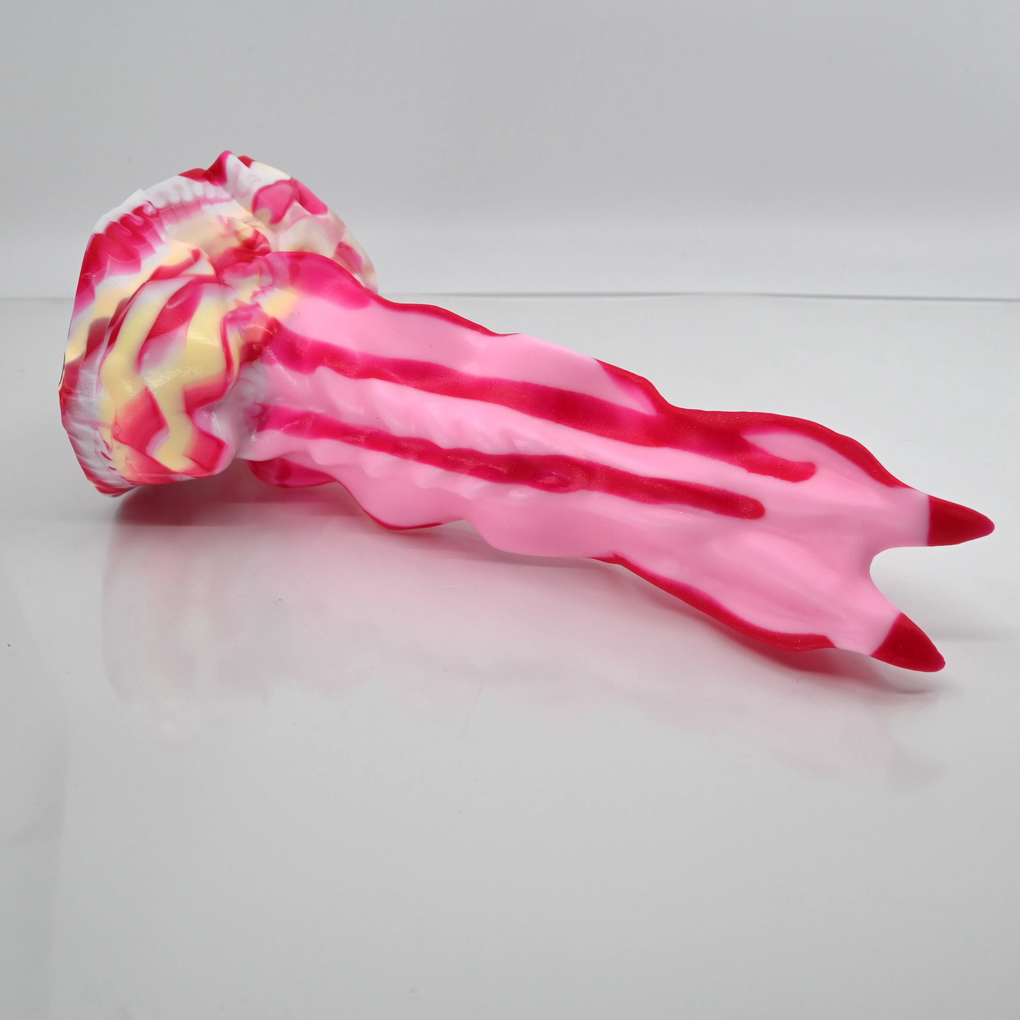 V3XCP33 Snark's Maw Medium 0020 UV GITD - Image 2