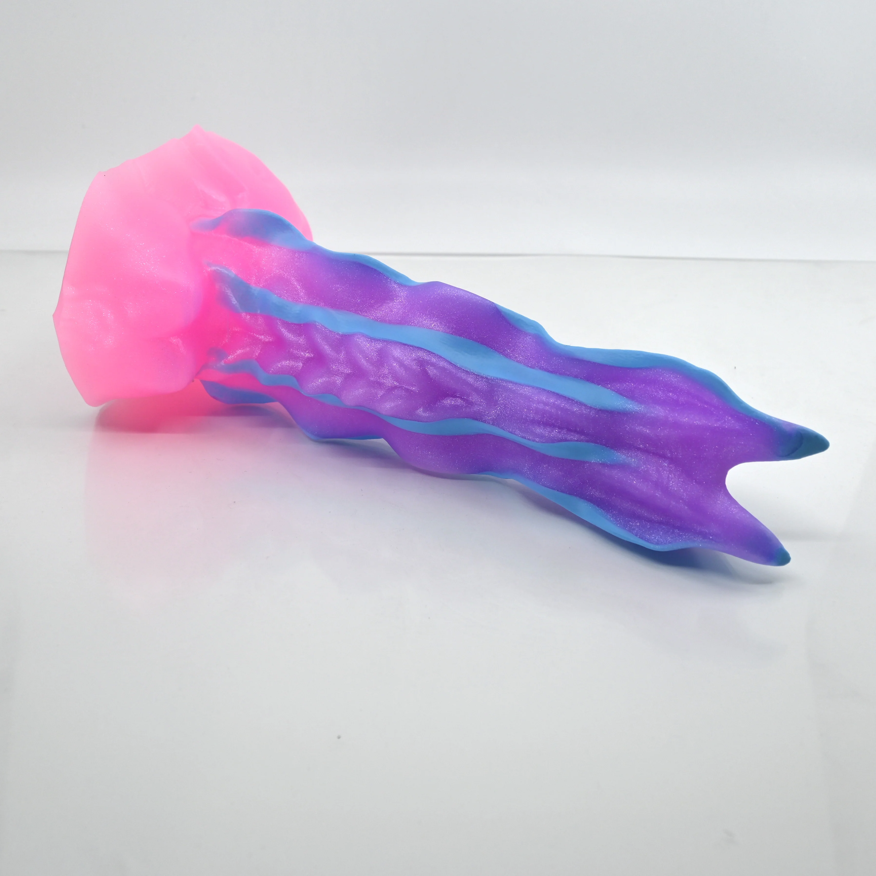 V3XCQ75 Snark's Maw Medium 0020 UV GITD - Image 2