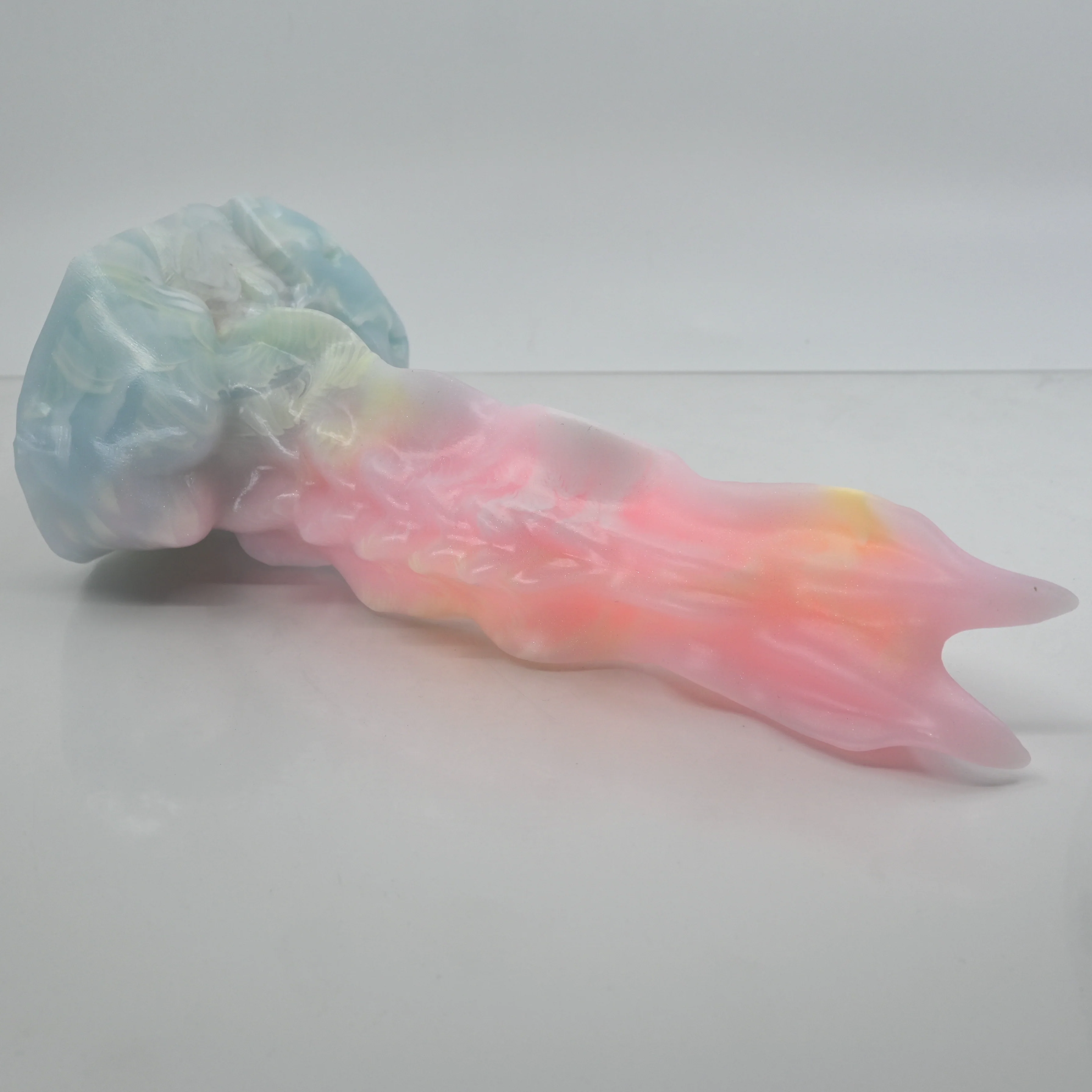 V3XDC02 Snark's Maw Medium 0030 UV GITD - Image 2