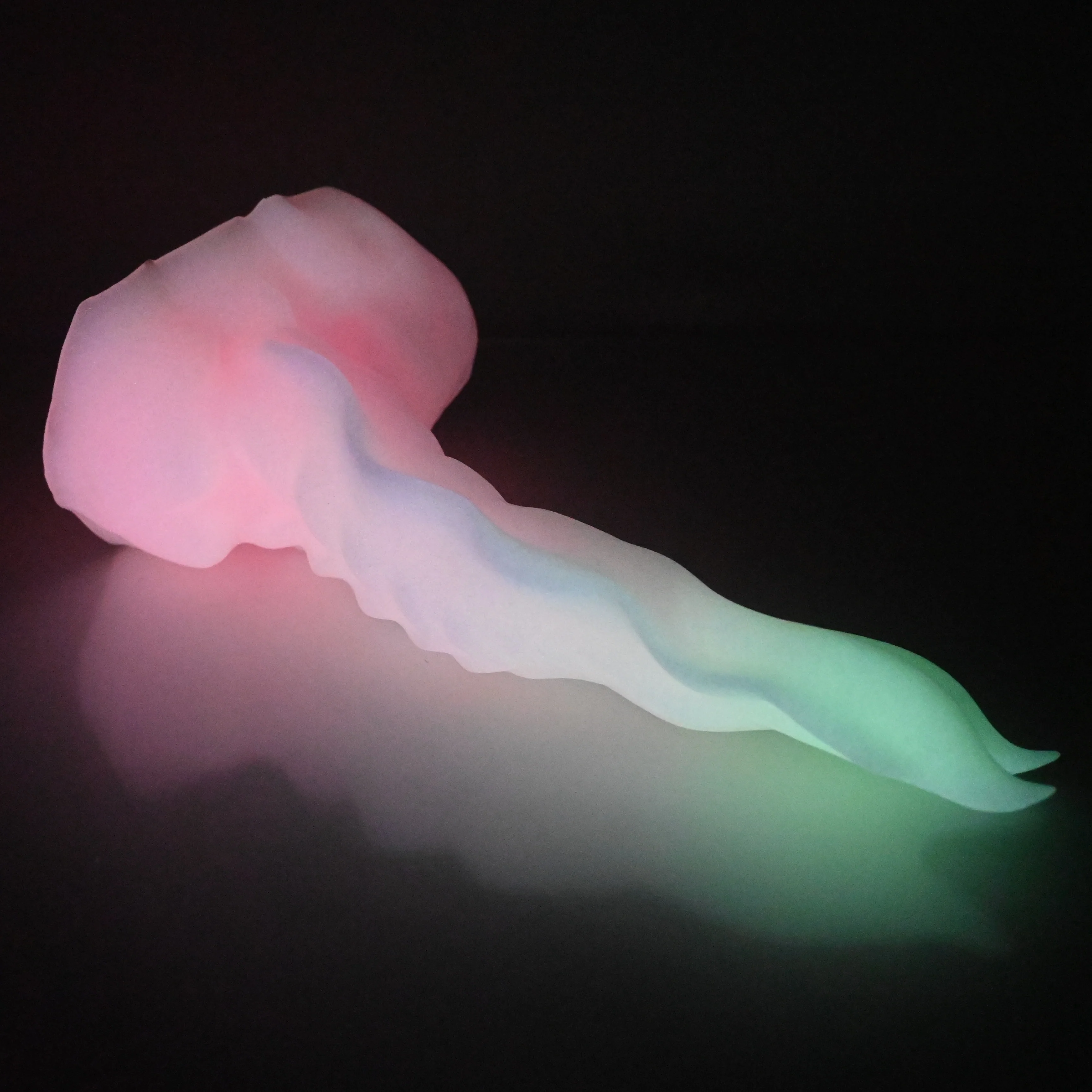 V3XDG88 Snark's Maw Medium 0020 UV GITD - Image 4