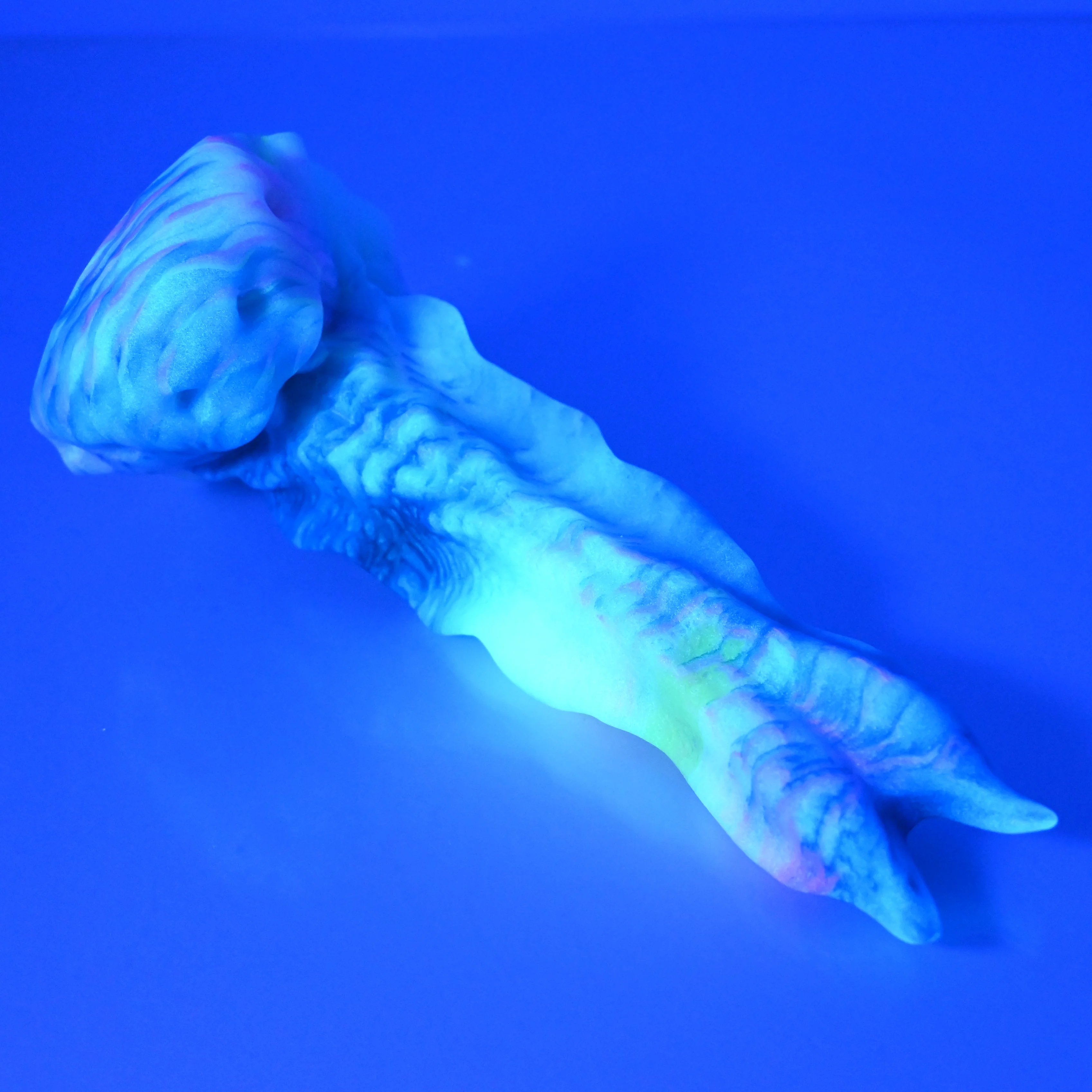 V1SBR53 Snark's Maw Mini 0030 UV GITD - Image 3