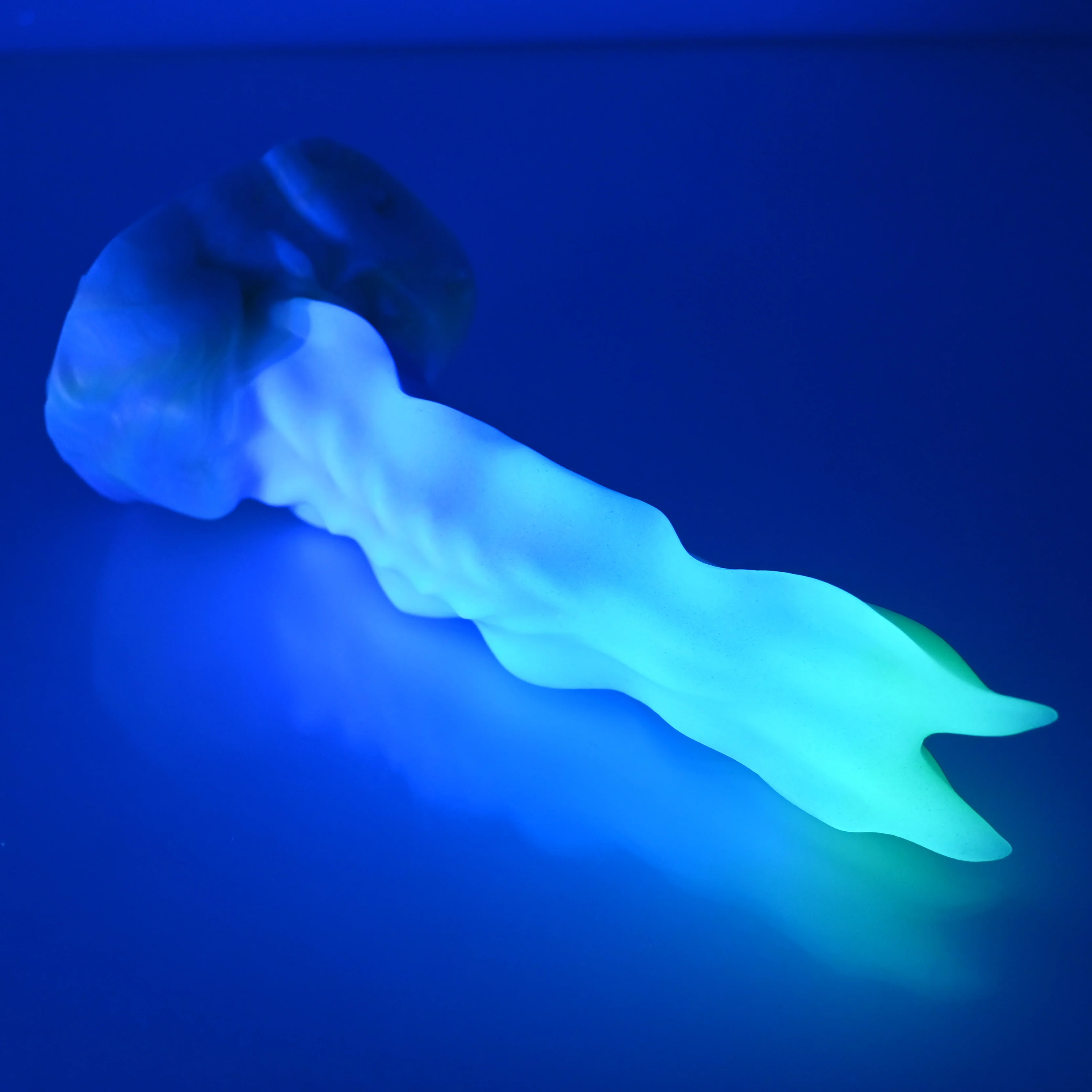 V1SBR54 Snark's Maw Mini 0030 UV GITD - Image 3