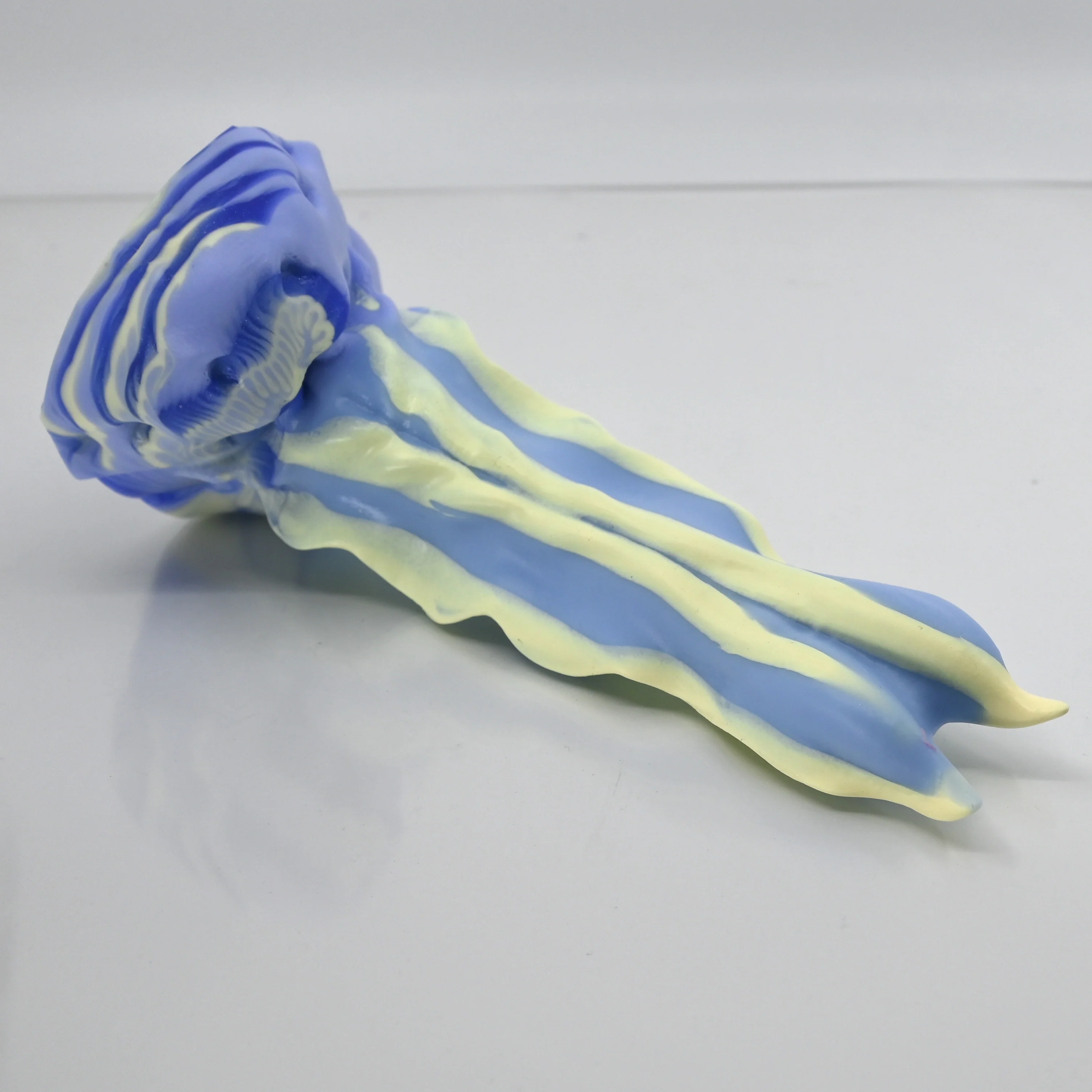 V1SCP16 Snark's Maw Mini 0030 UV GITD