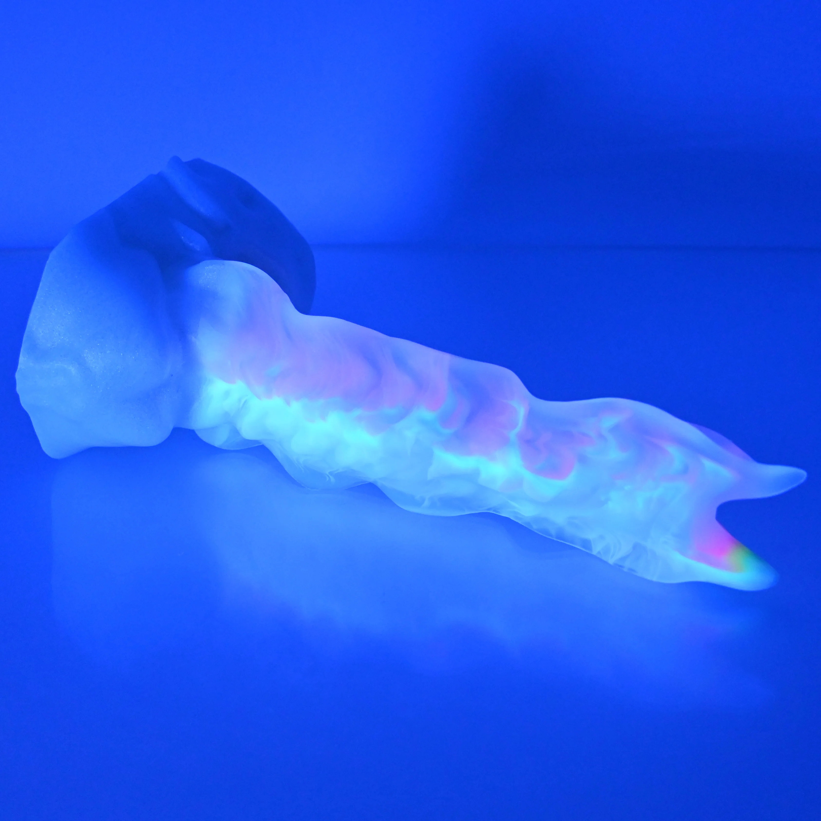 V2TCM94 Snark's Maw Small NC 0031 UV - Image 3
