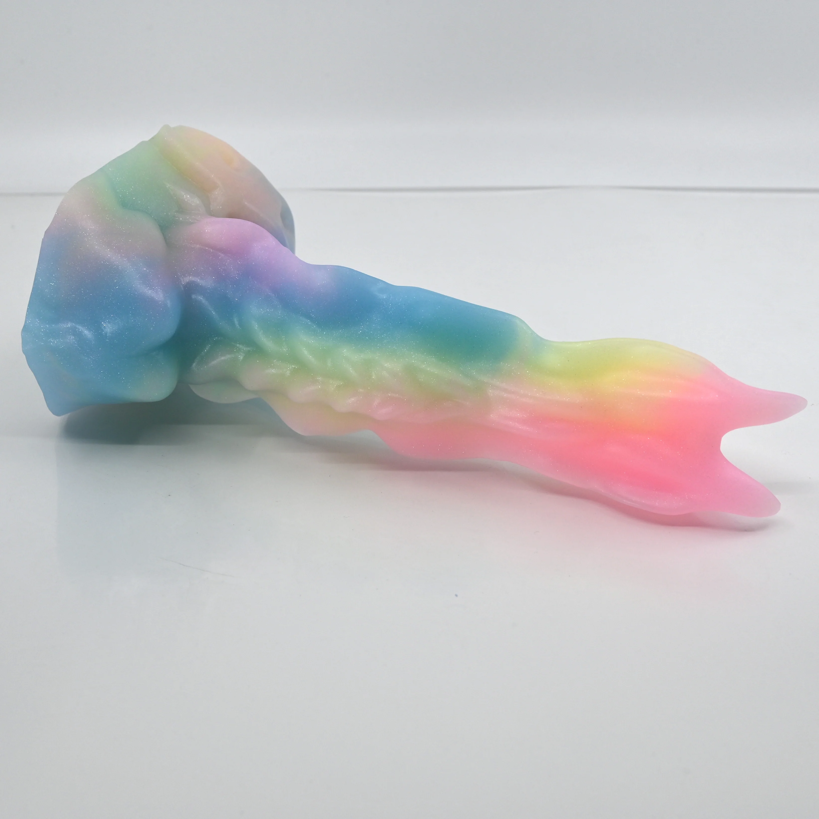 V2XCH38 Snark's Maw Small 0020 UV GITD - Image 2