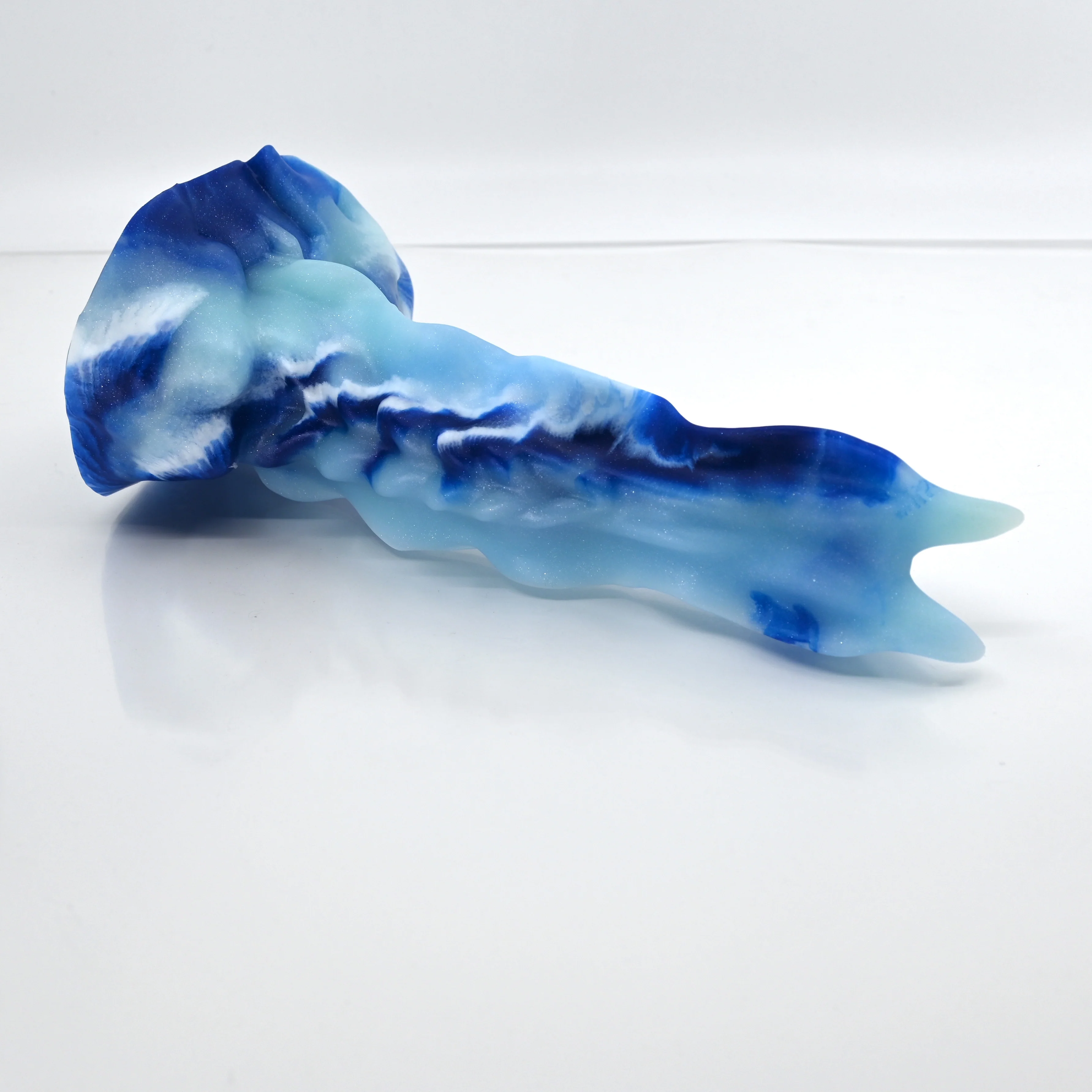V2SCL33 Snark's Maw Small 0030 UV GITD - Image 2