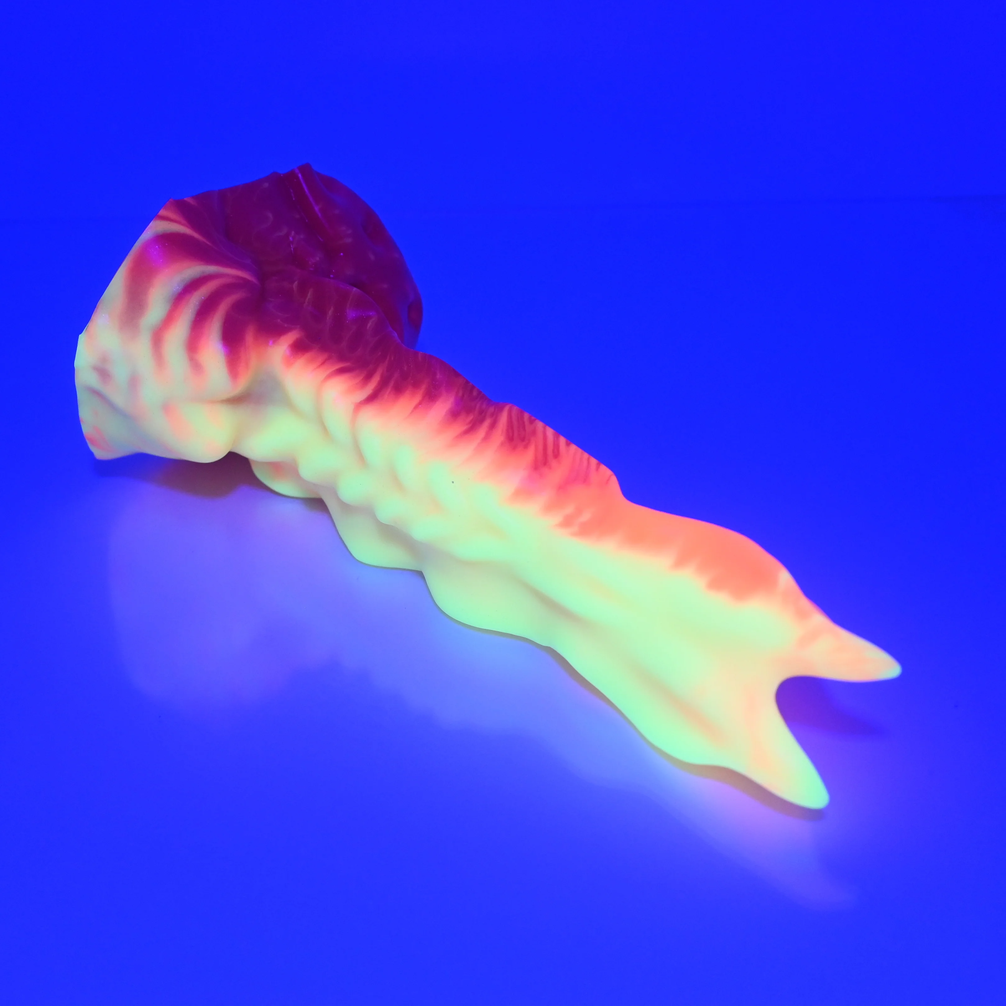 V2SBL97 Snark's Maw Small 0030 UV GITD - Image 3